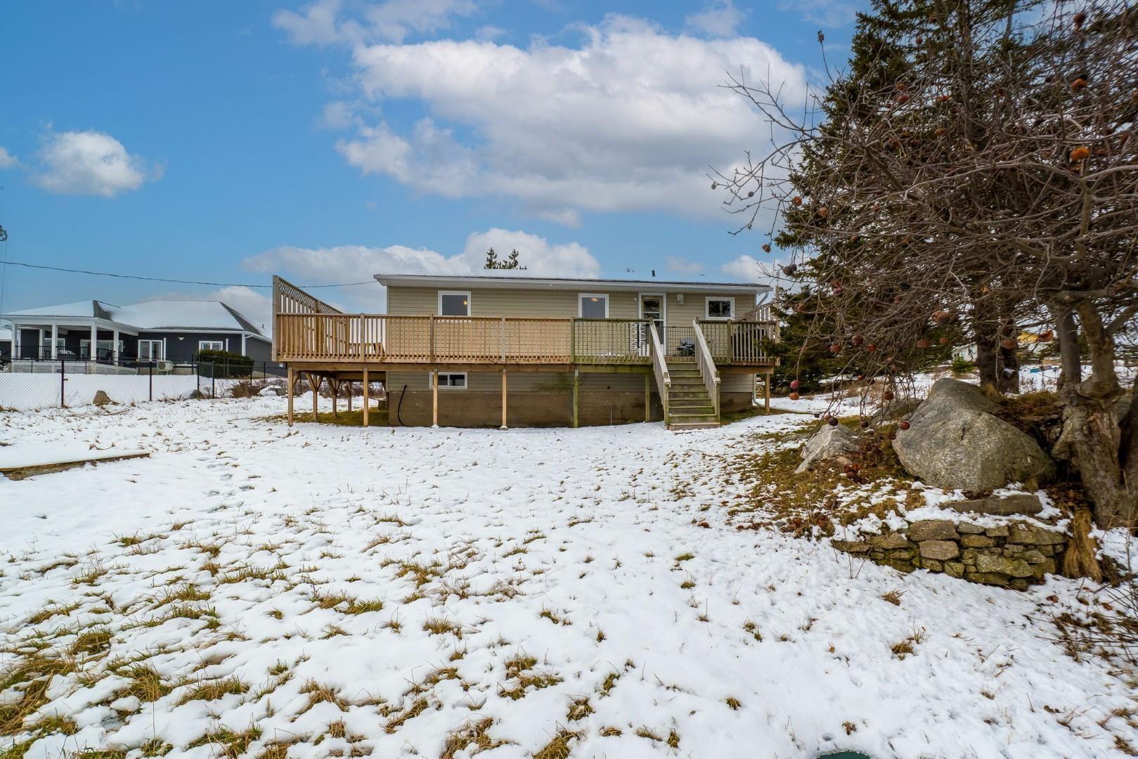27 Back Lane, Terence Bay, NS (MLS 202601322)