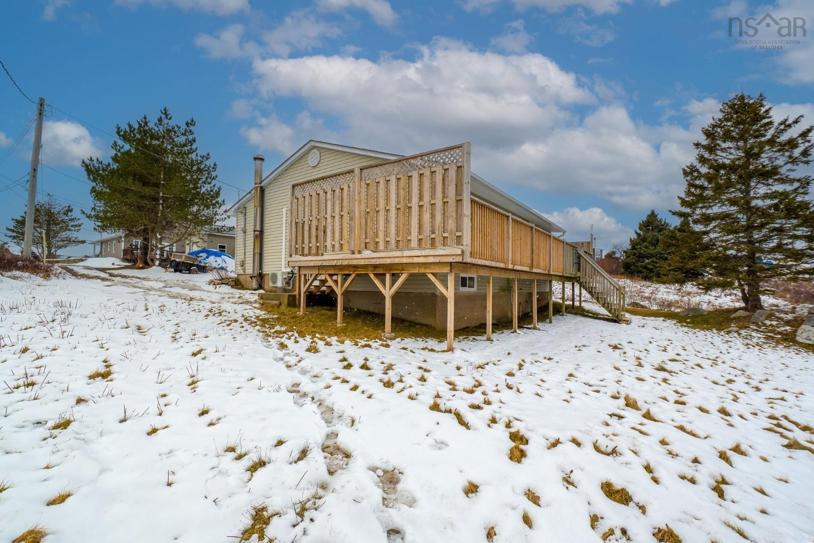 27 Back Lane, Terence Bay, NS (MLS 202601322)