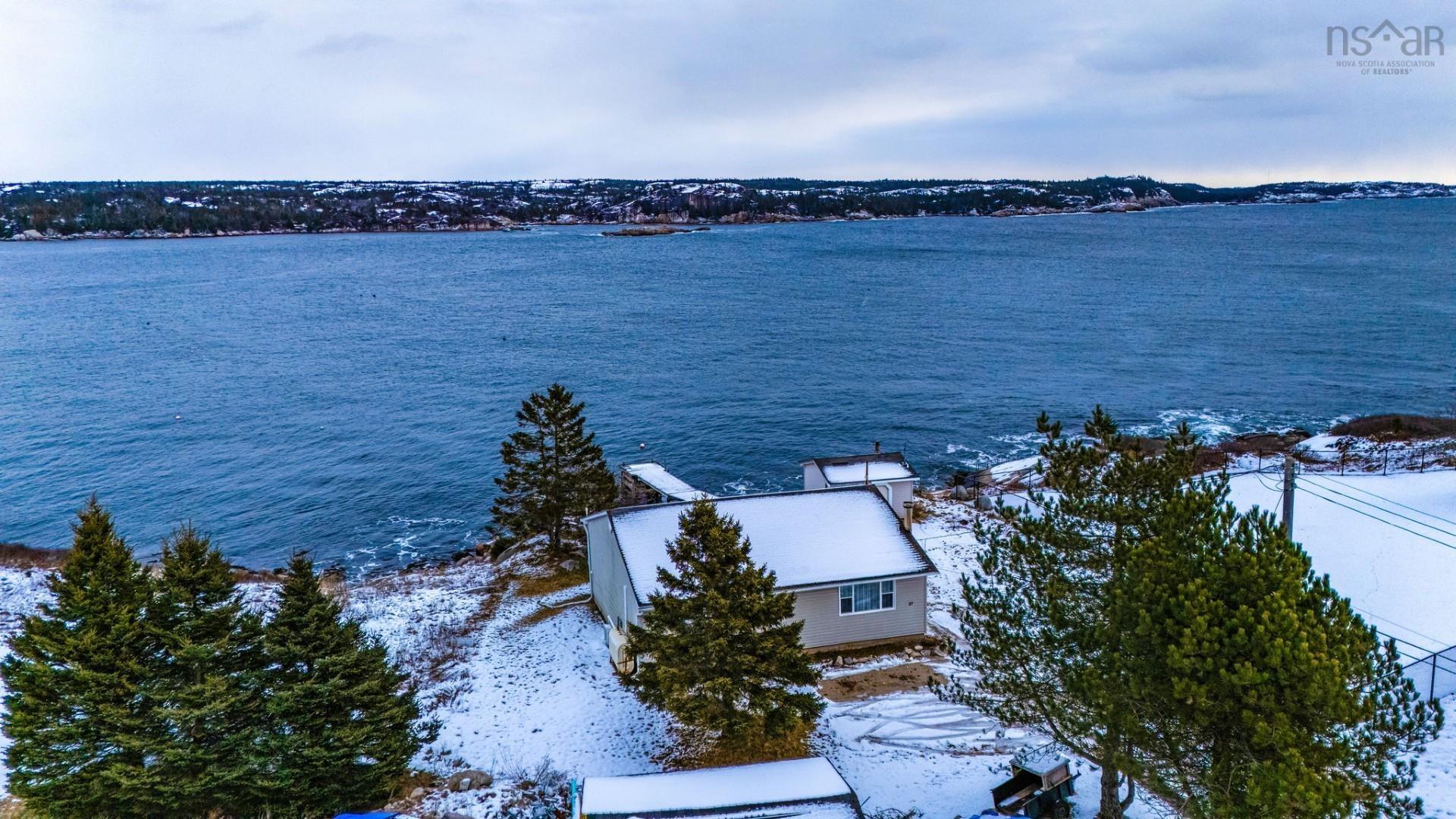 27 Back Lane, Terence Bay, NS (MLS 202601322)