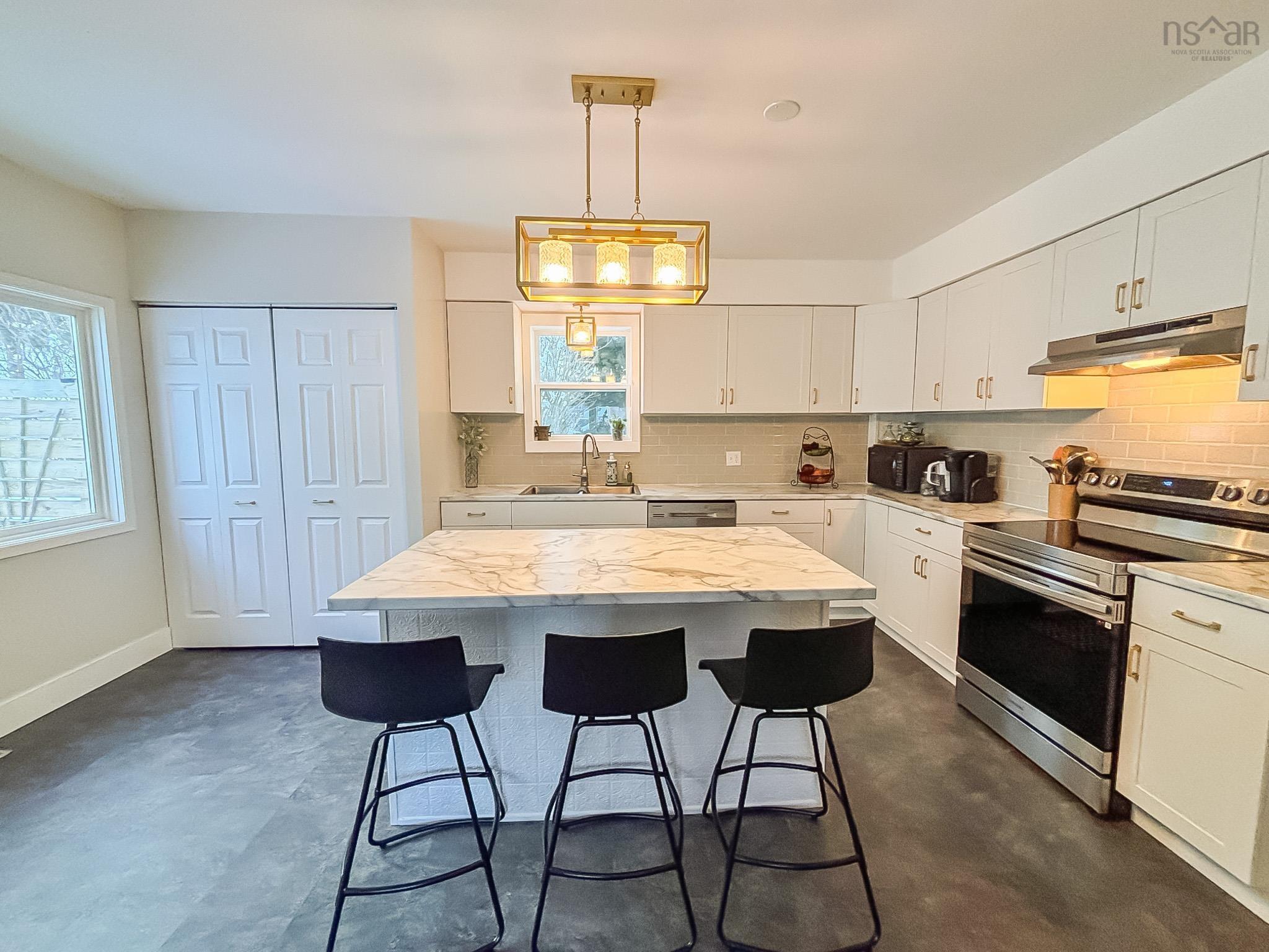 $619,000.00: 3380 Highway 331, Lahave