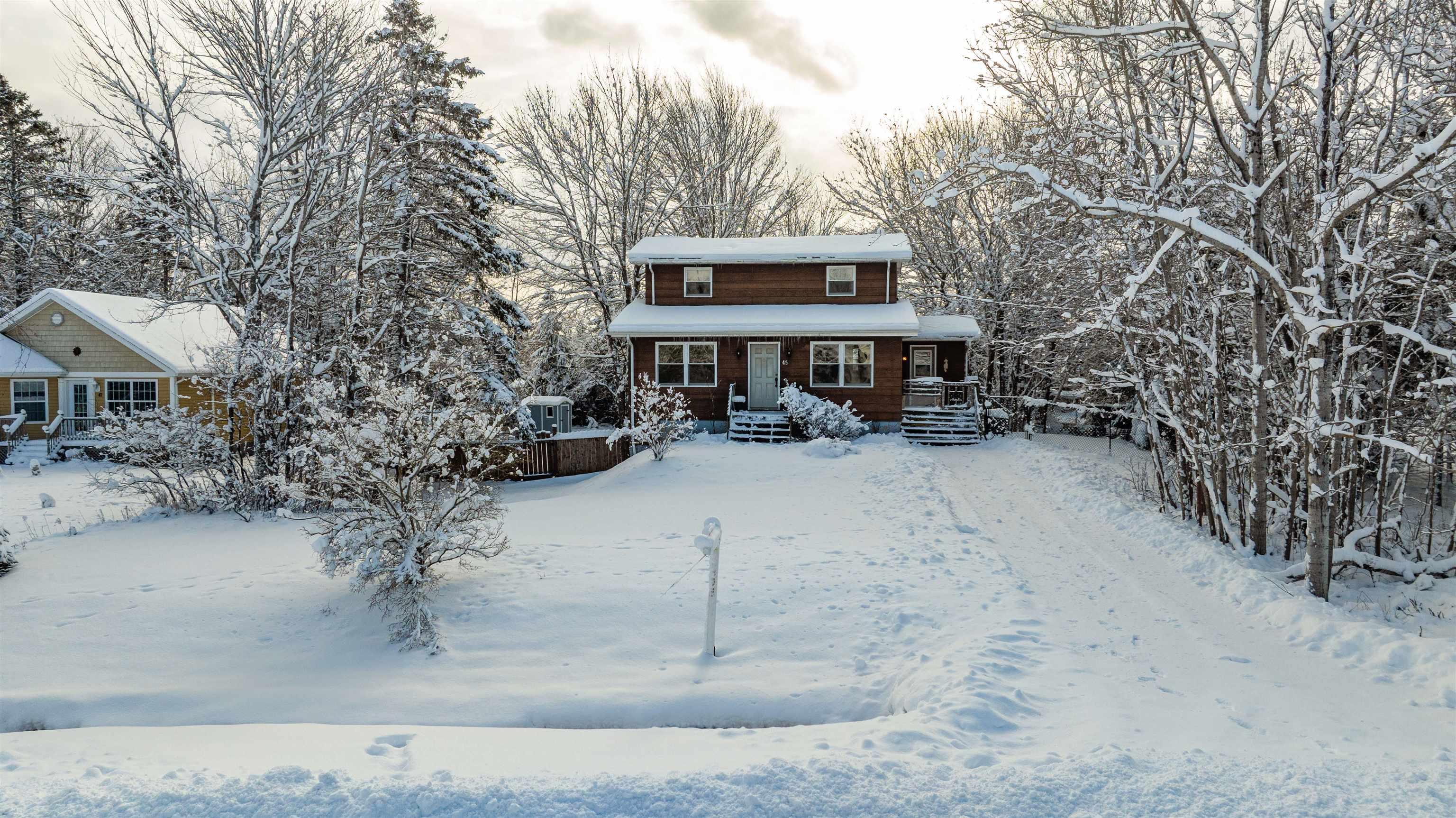 $249,900.00: 45 Franklin Drive, Truro Heights