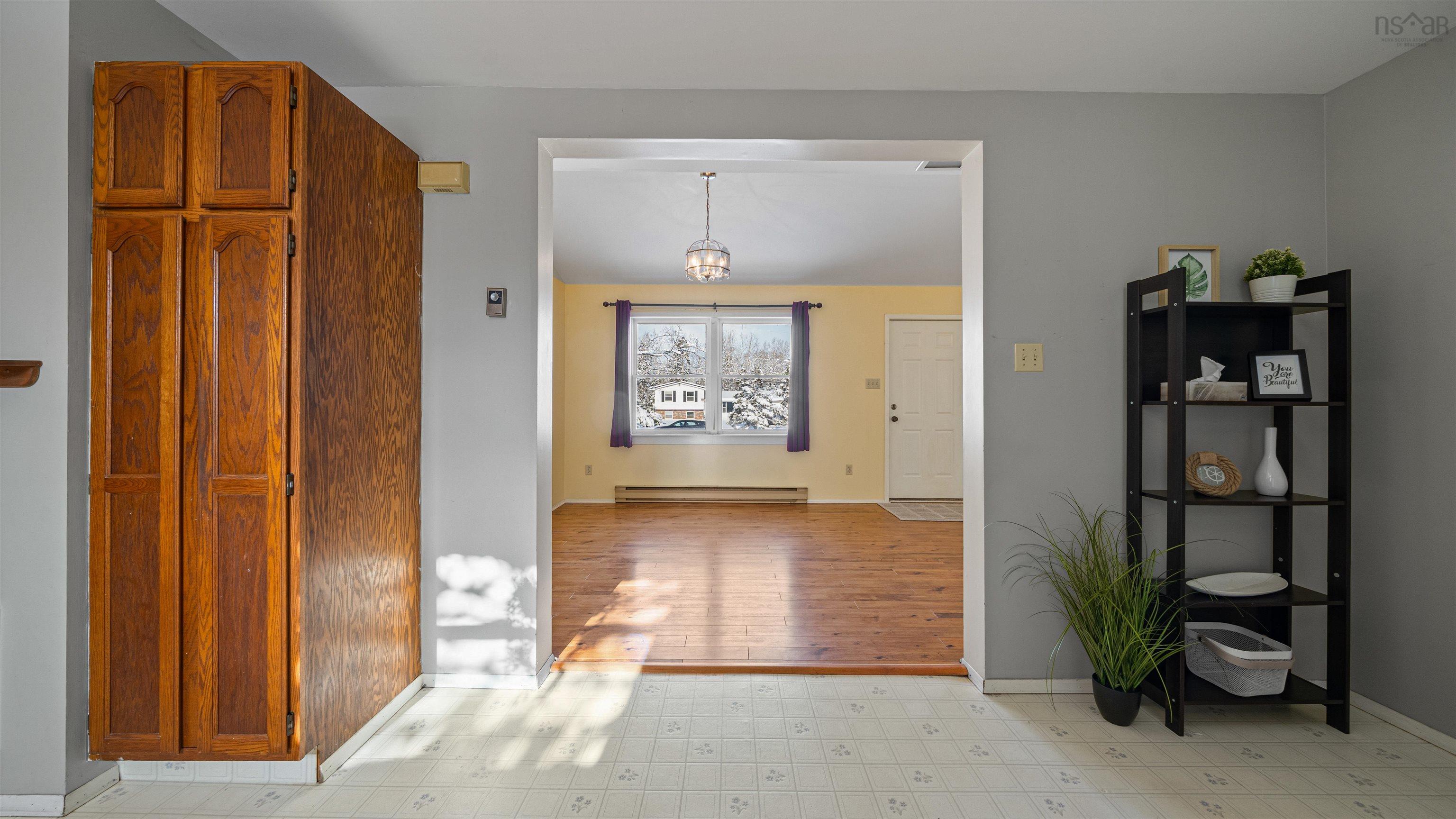 $249,900.00: 45 Franklin Drive, Truro Heights