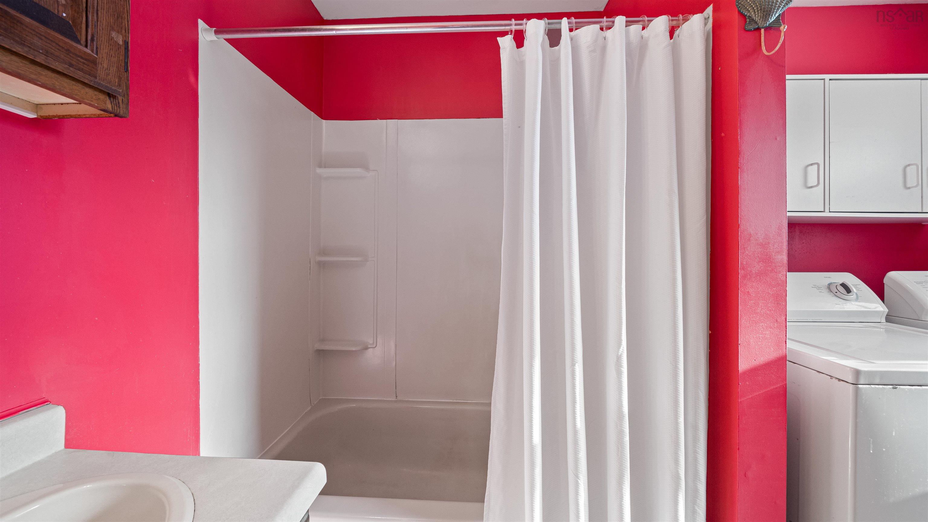 $249,900.00: 45 Franklin Drive, Truro Heights