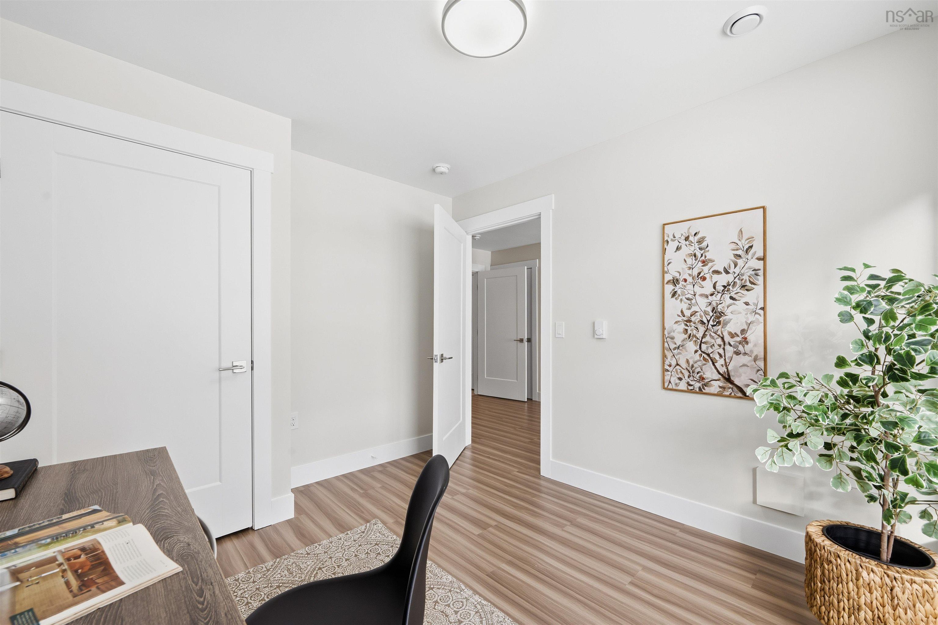 $689,900.00: 25 Zeppelin Crescent, Beechville