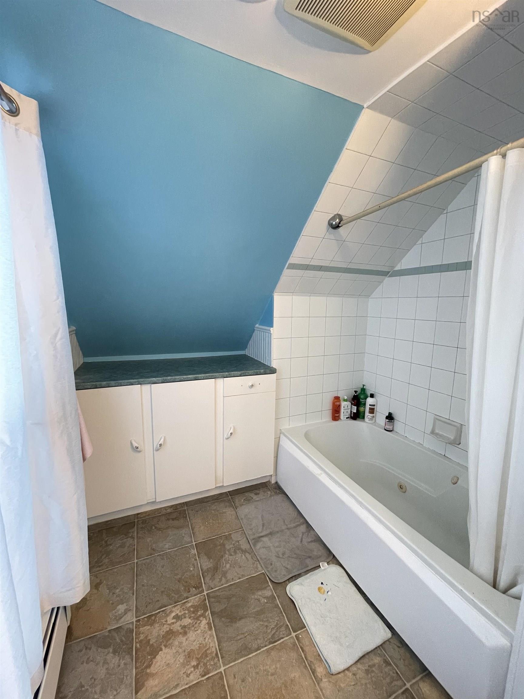 $235,000.00: 19 Norwood Avenue, Sydney