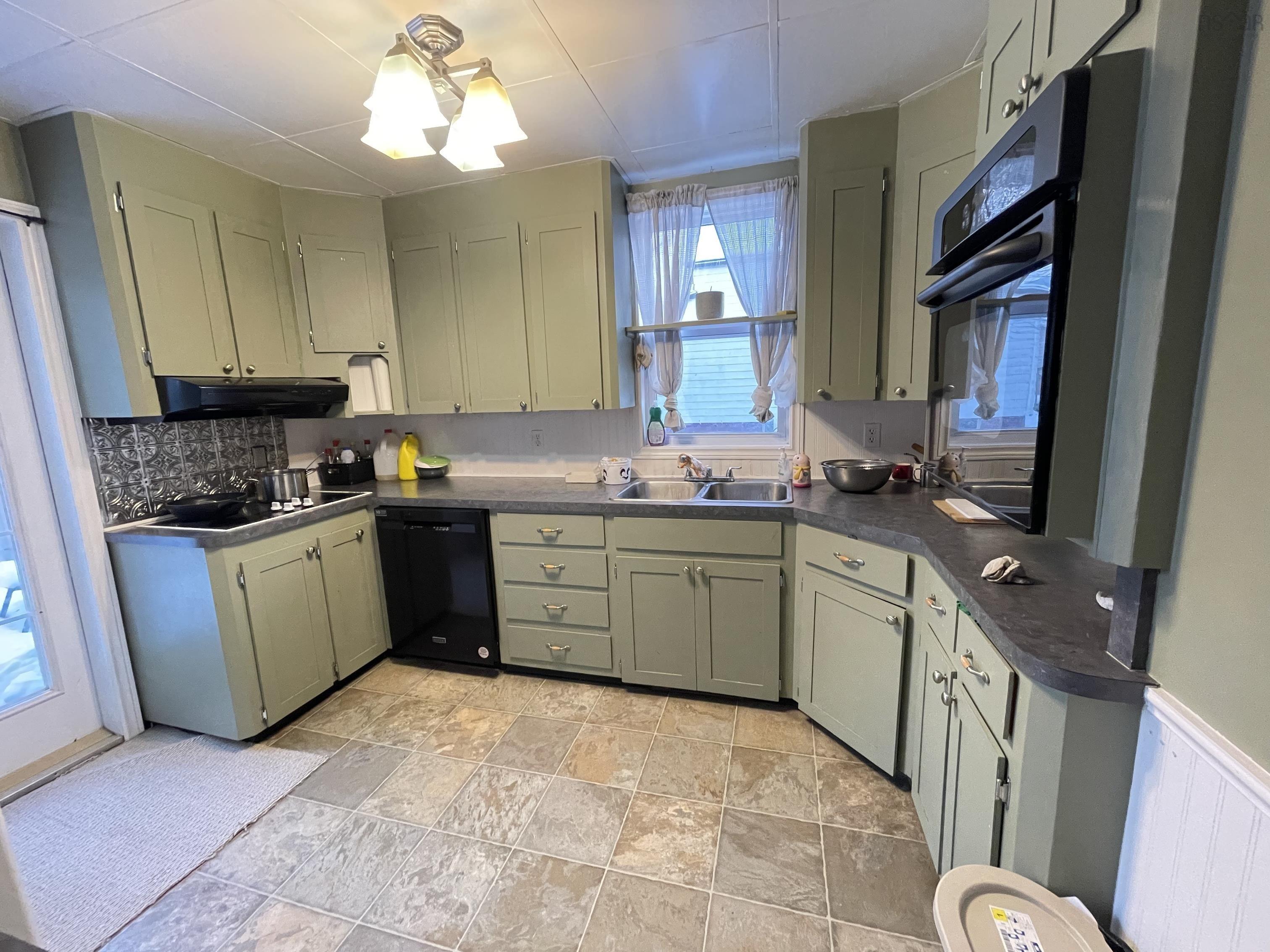 $235,000.00: 19 Norwood Avenue, Sydney