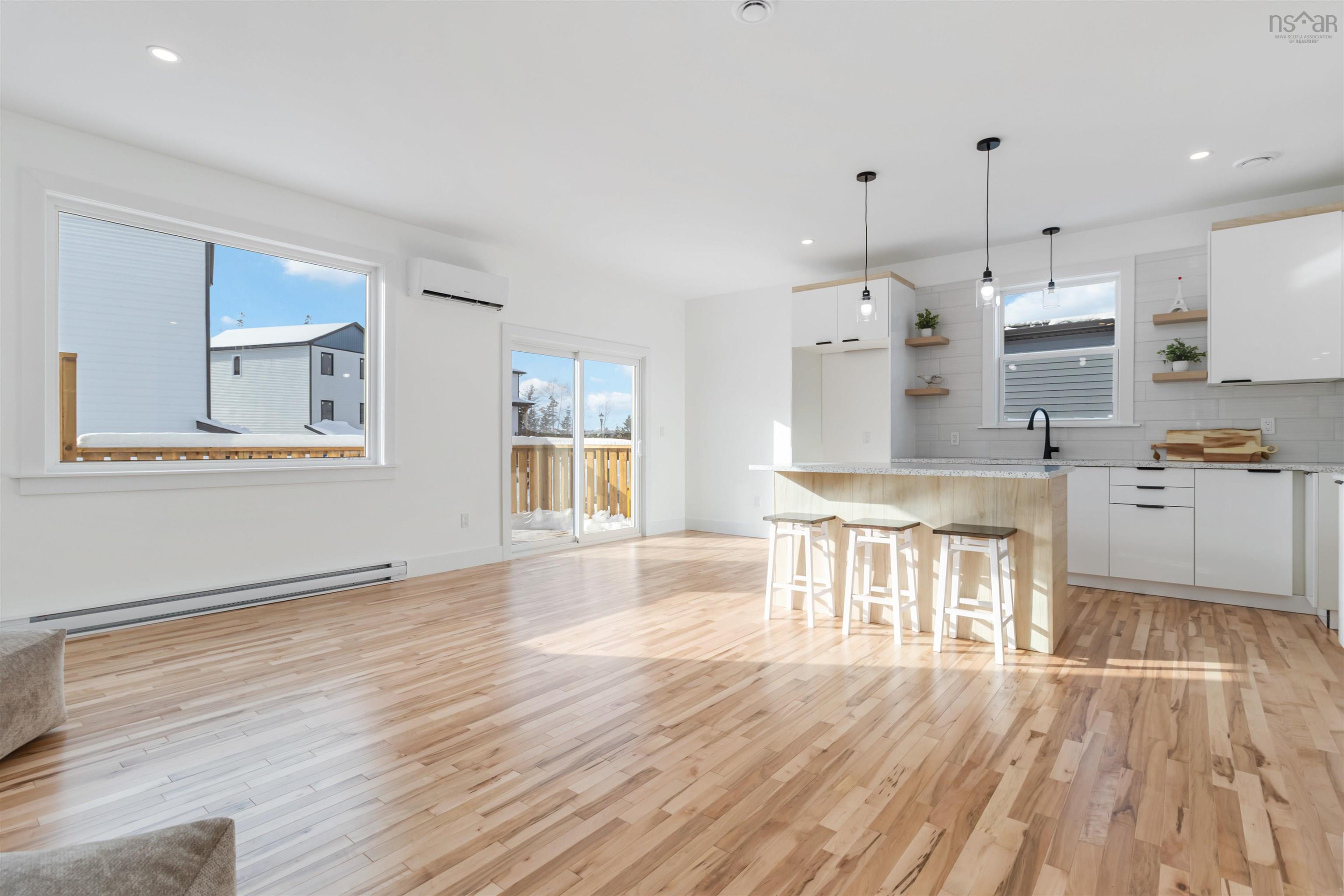 $730,000.00: 164 Provence Way, Timberlea