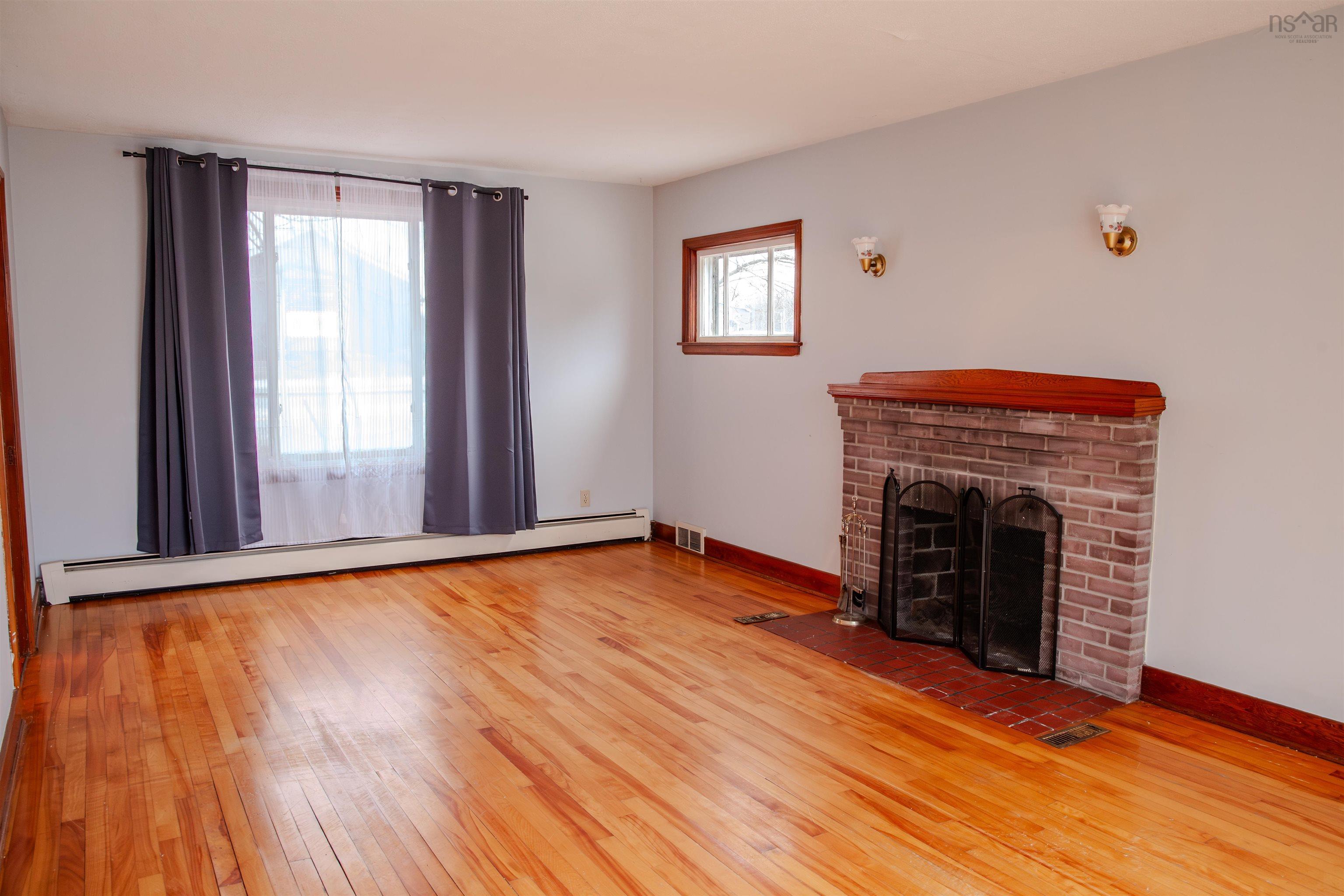 $479,000.00: 214 Main Street, Dartmouth