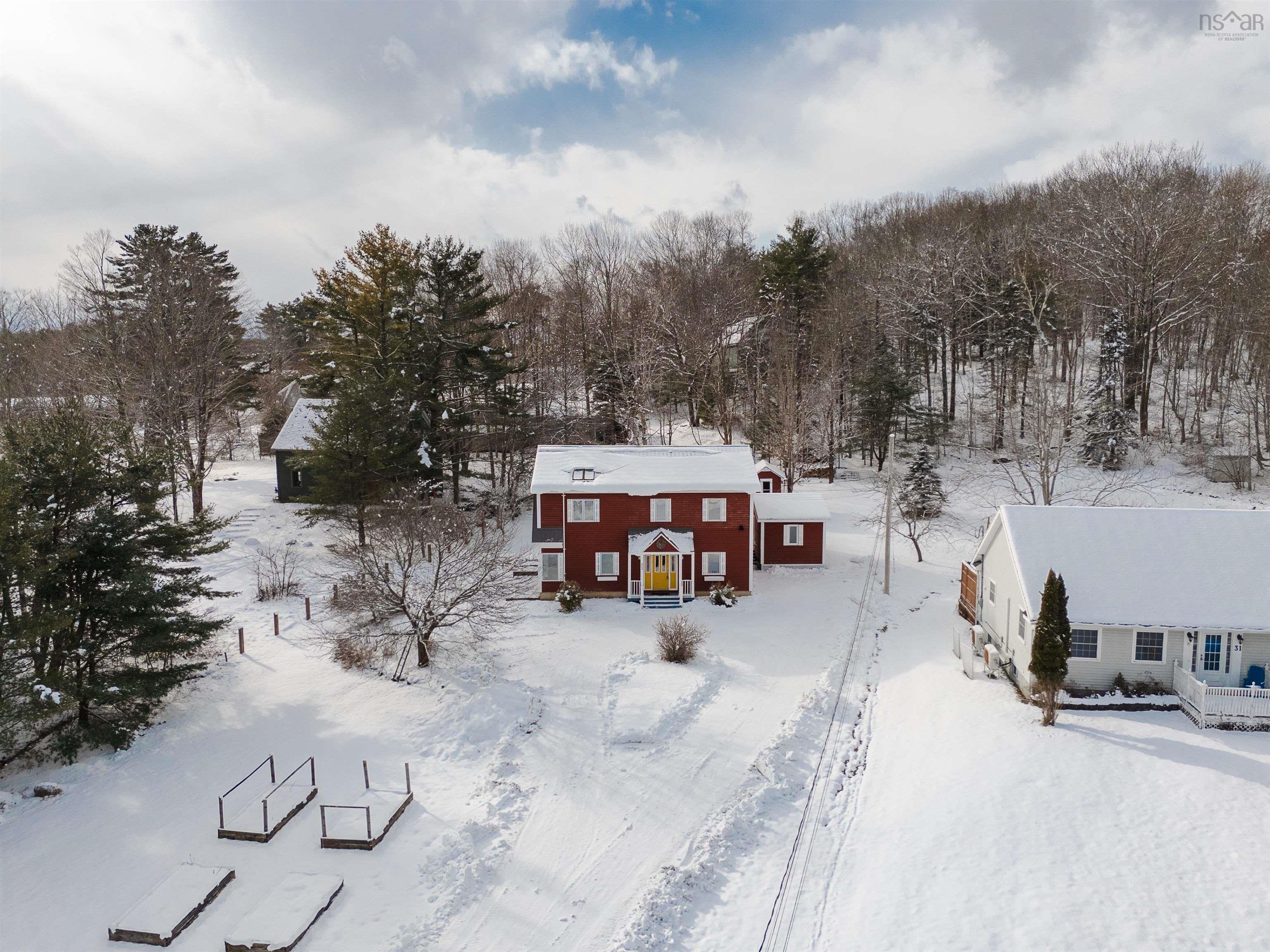 $525,000.00: 21 Long Hill Road, Mahone Bay