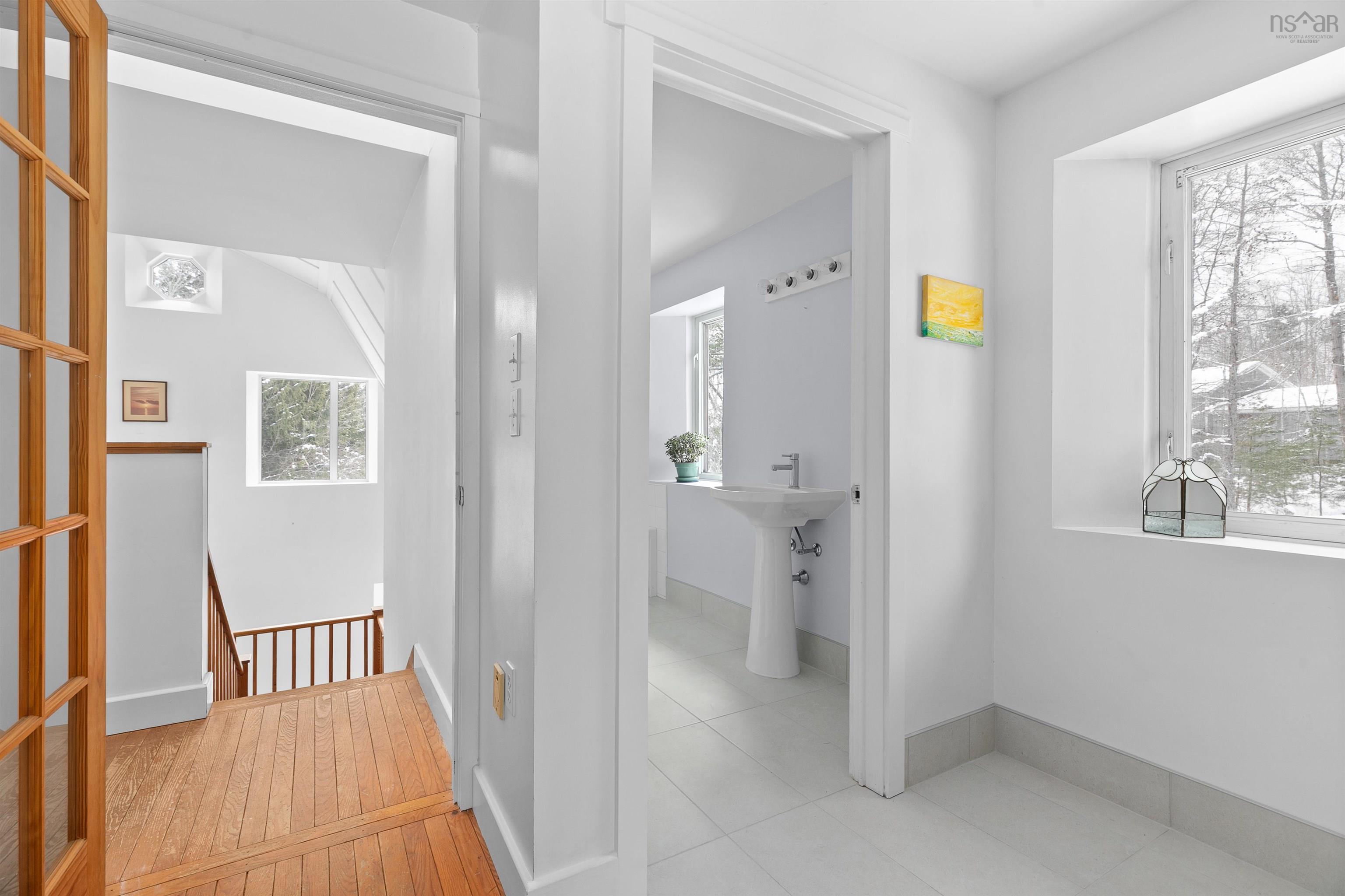 $525,000.00: 21 Long Hill Road, Mahone Bay