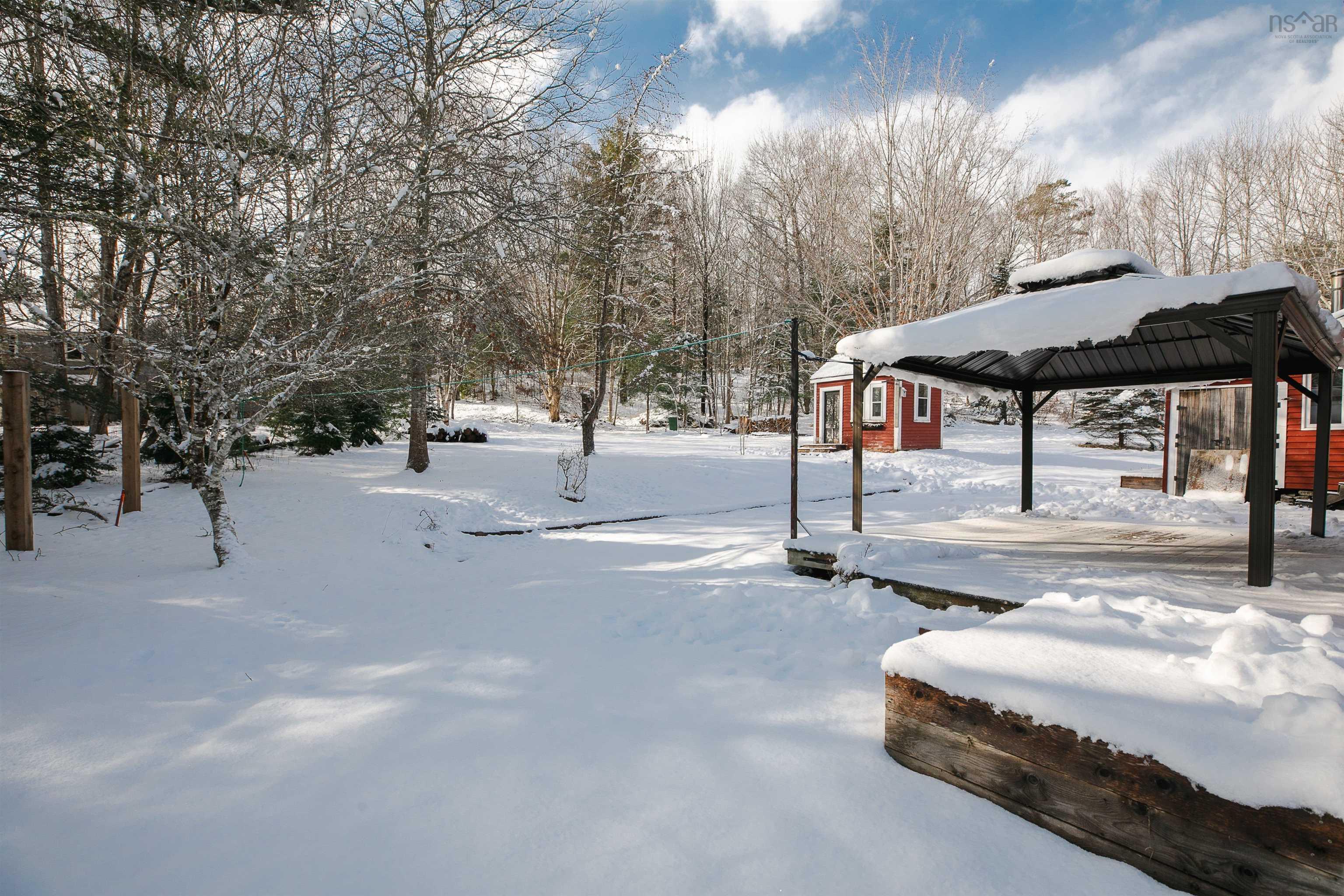 $525,000.00: 21 Long Hill Road, Mahone Bay