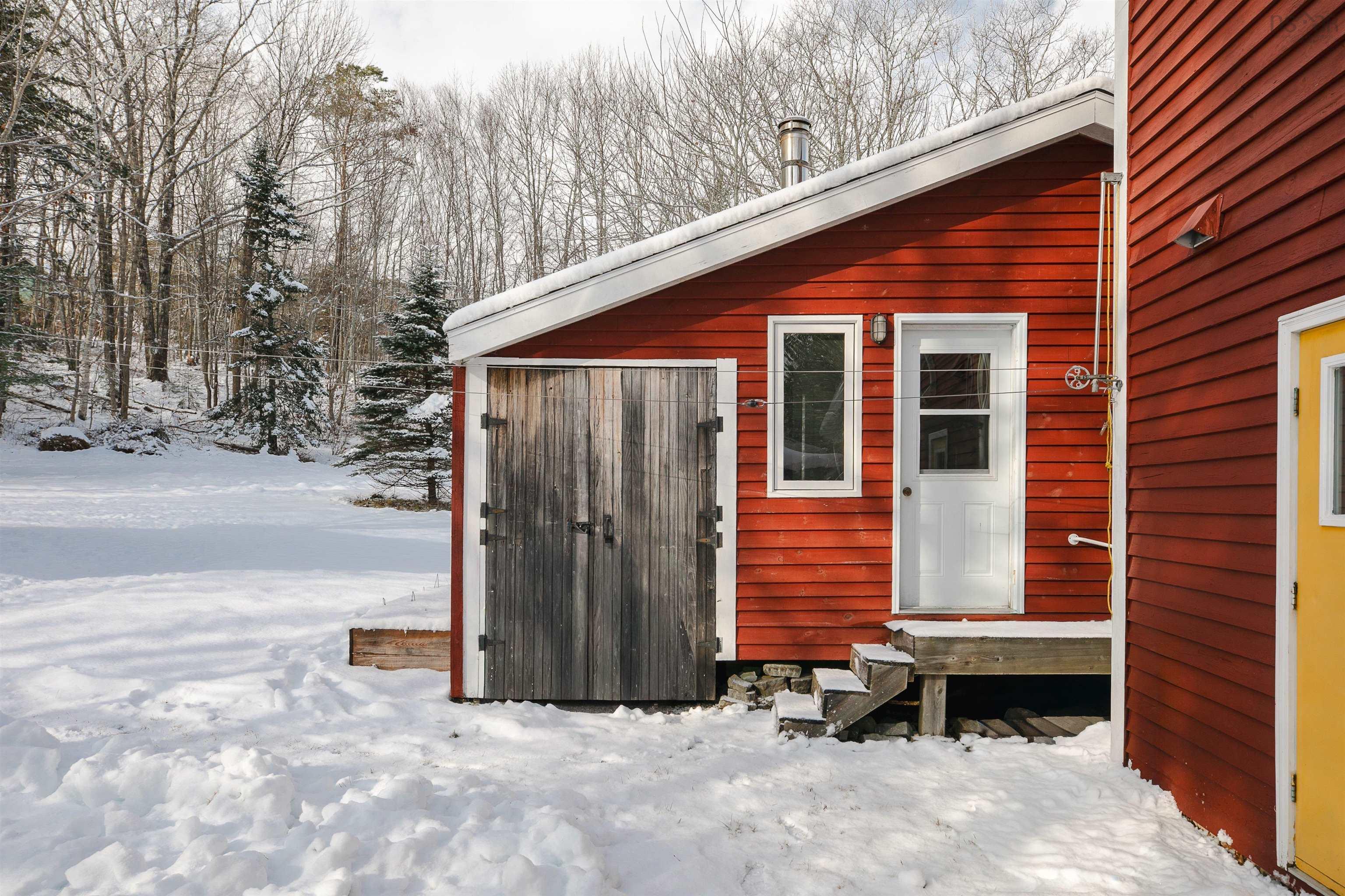 $525,000.00: 21 Long Hill Road, Mahone Bay