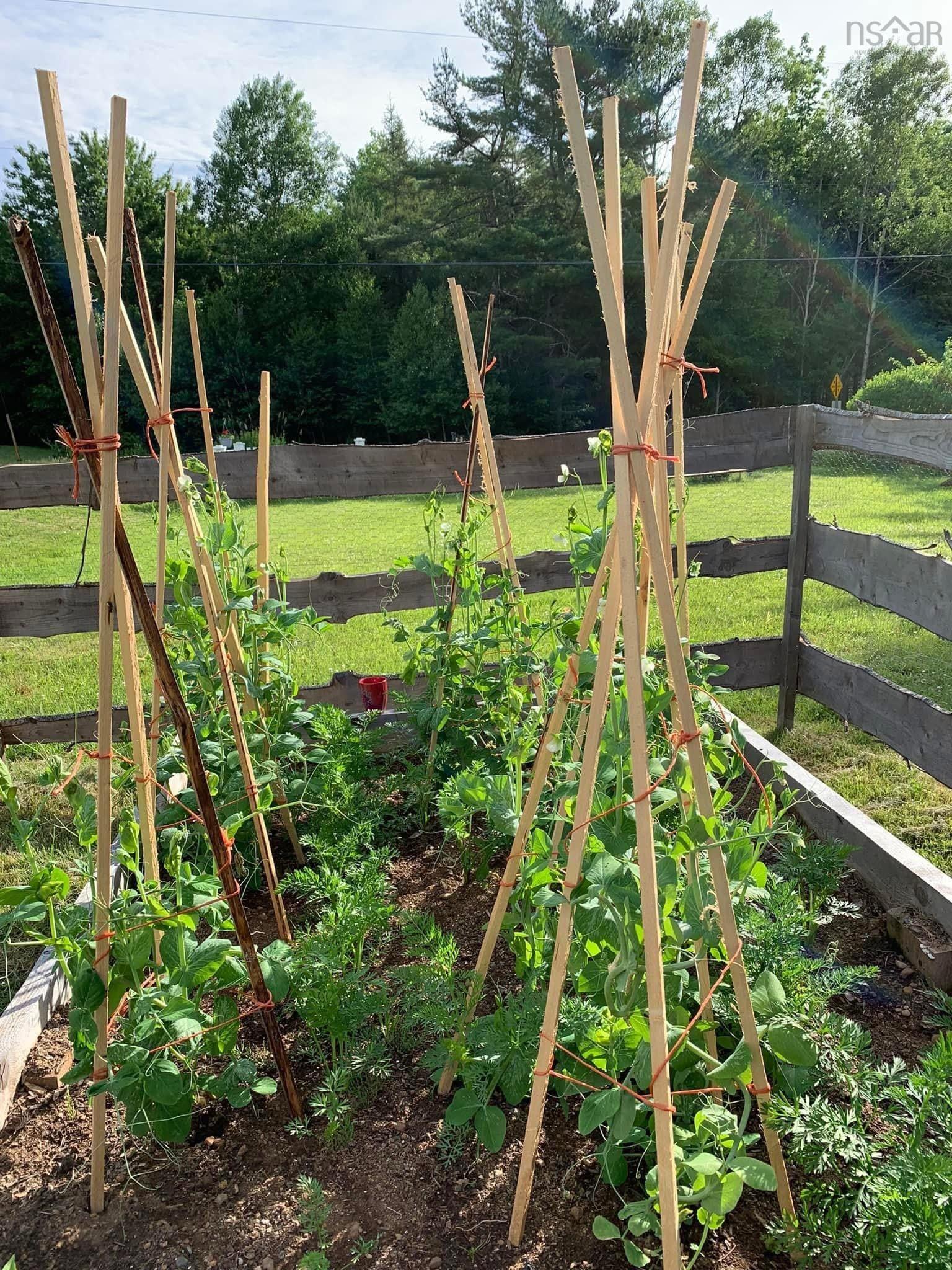 $525,000.00: 21 Long Hill Road, Mahone Bay