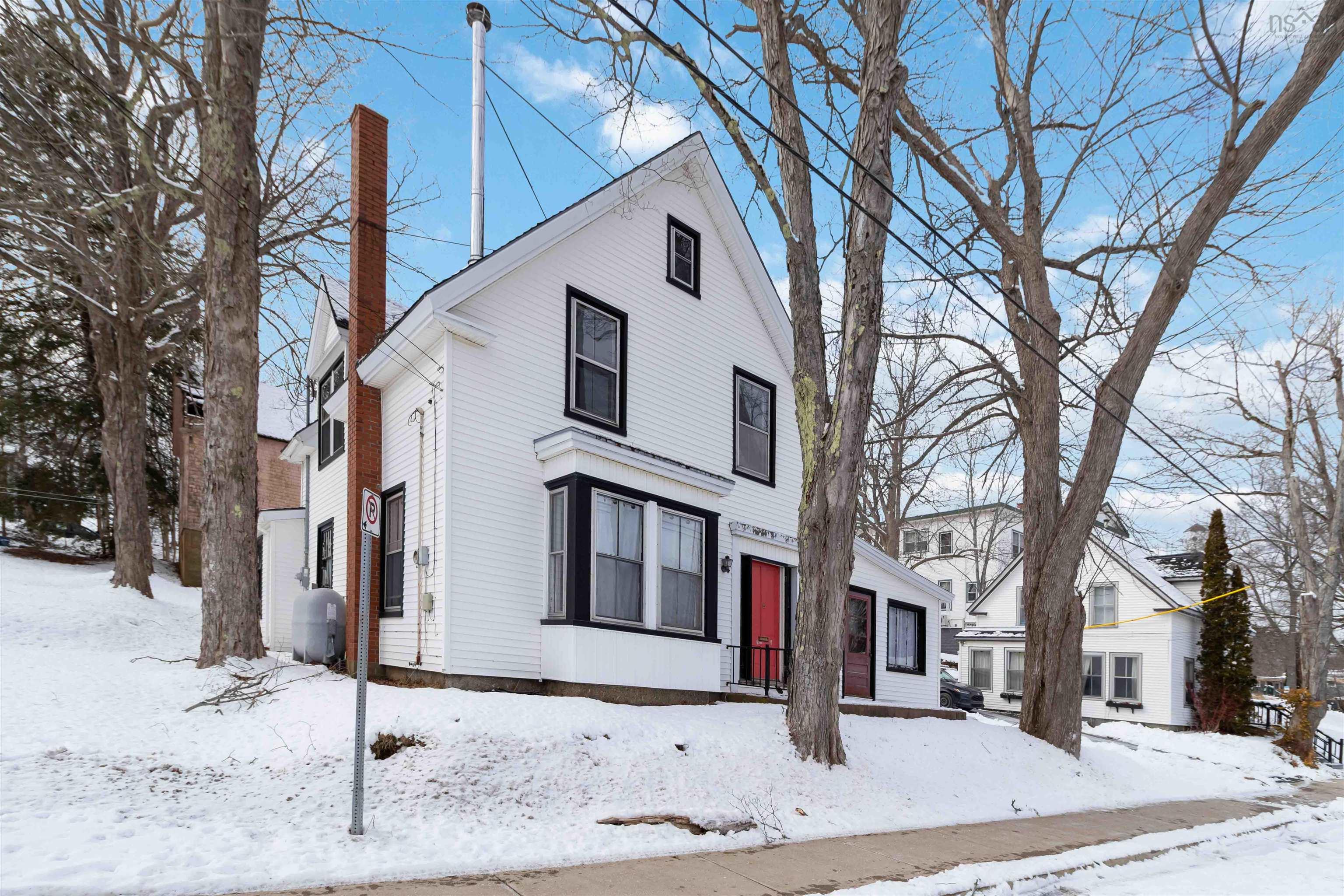 $259,900.00: 101 PLEASANT Street, Bridgewater