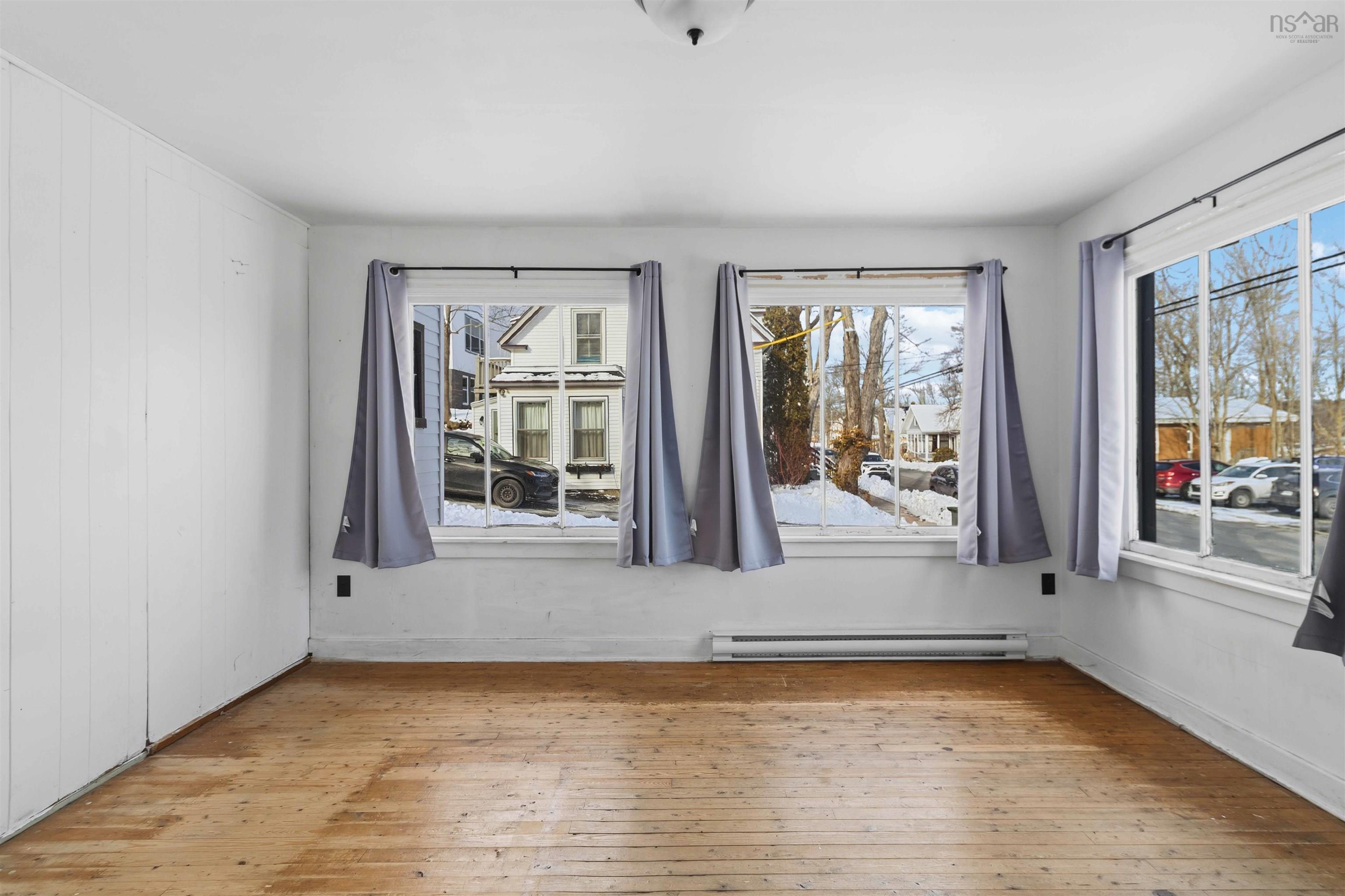 $259,900.00: 101 PLEASANT Street, Bridgewater