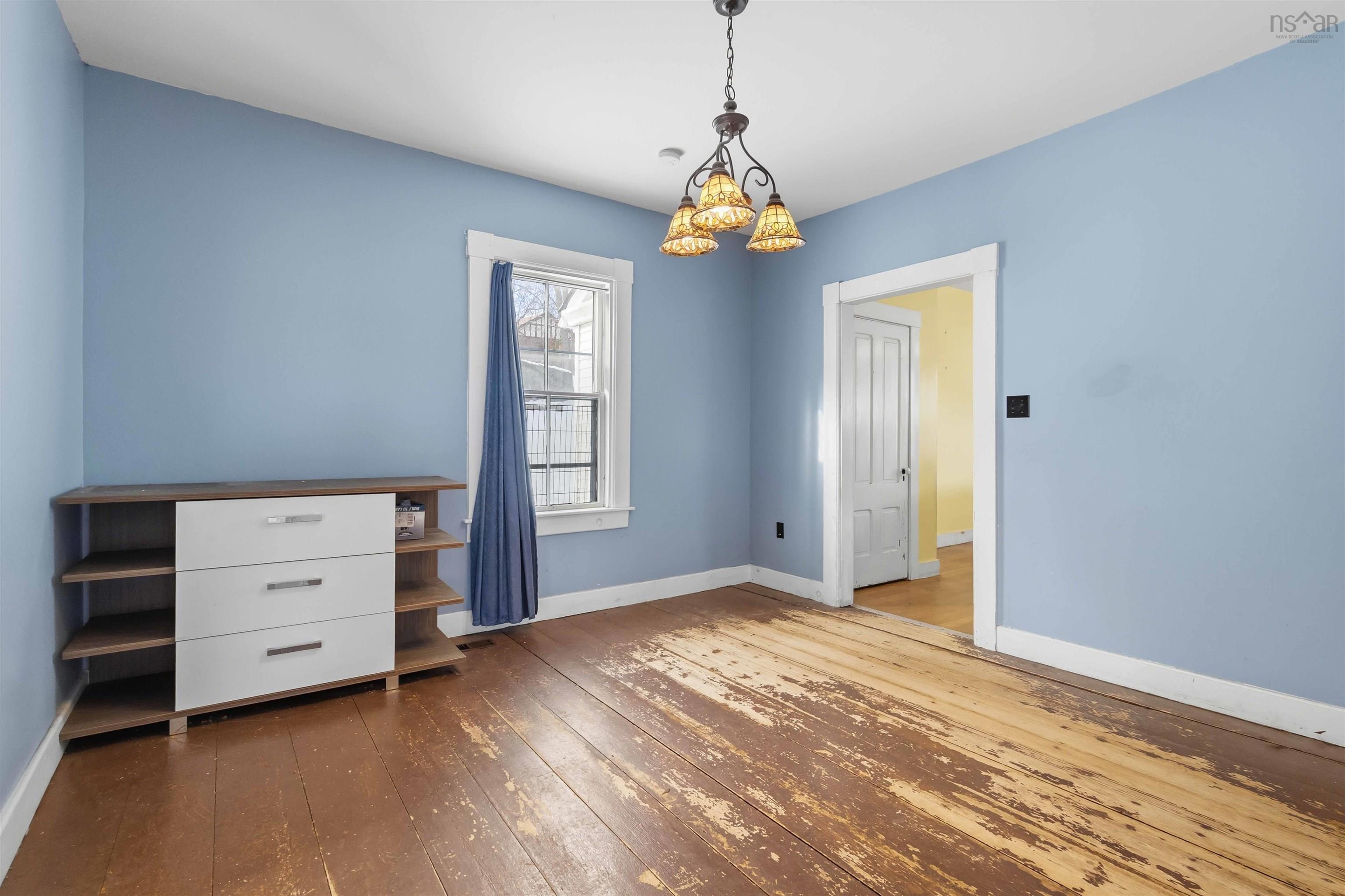 $259,900.00: 101 PLEASANT Street, Bridgewater