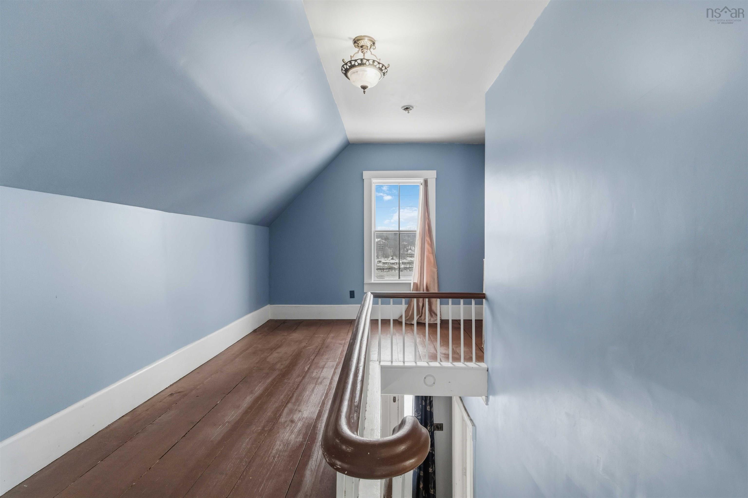 $259,900.00: 101 PLEASANT Street, Bridgewater