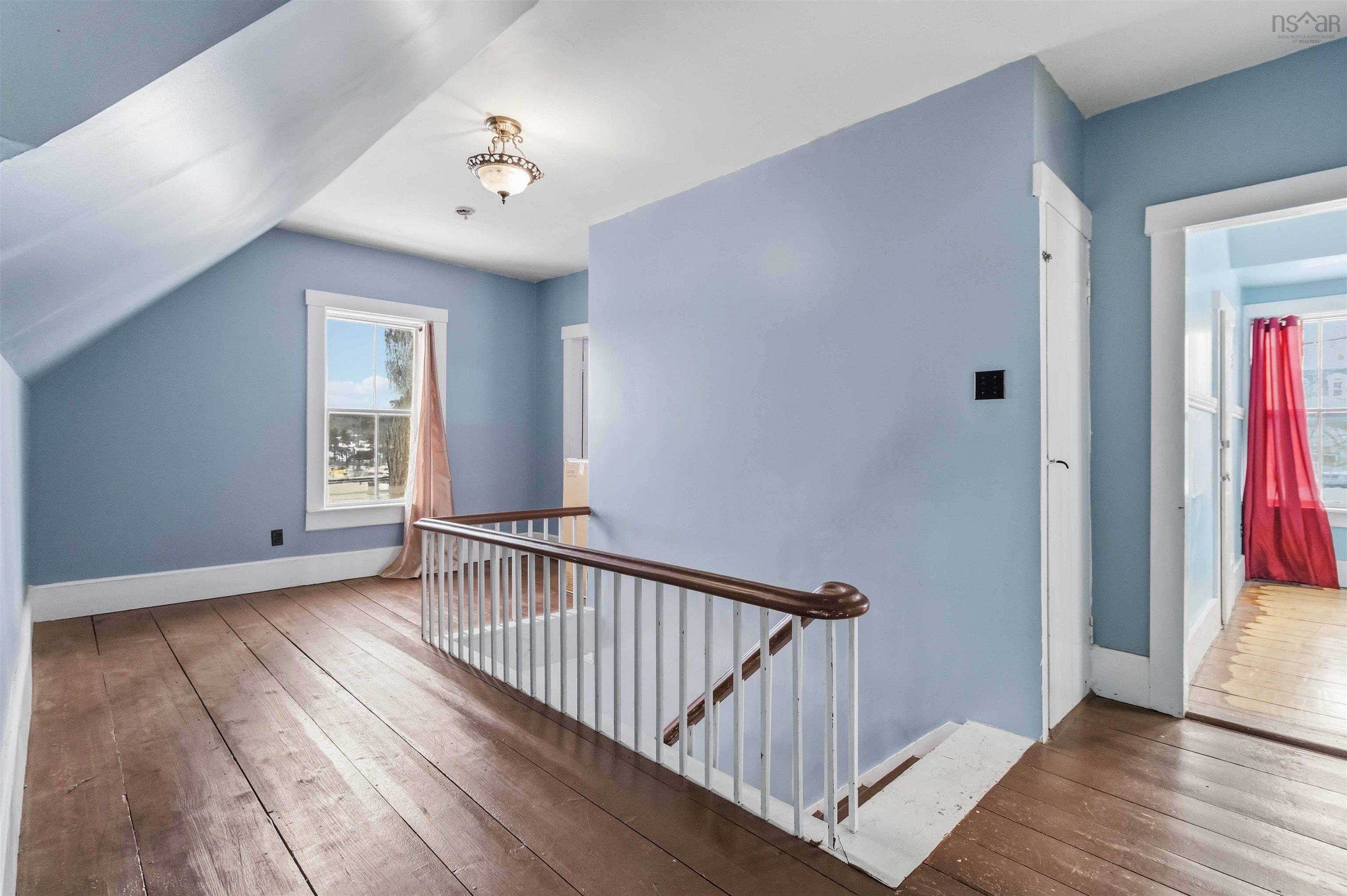 $259,900.00: 101 PLEASANT Street, Bridgewater