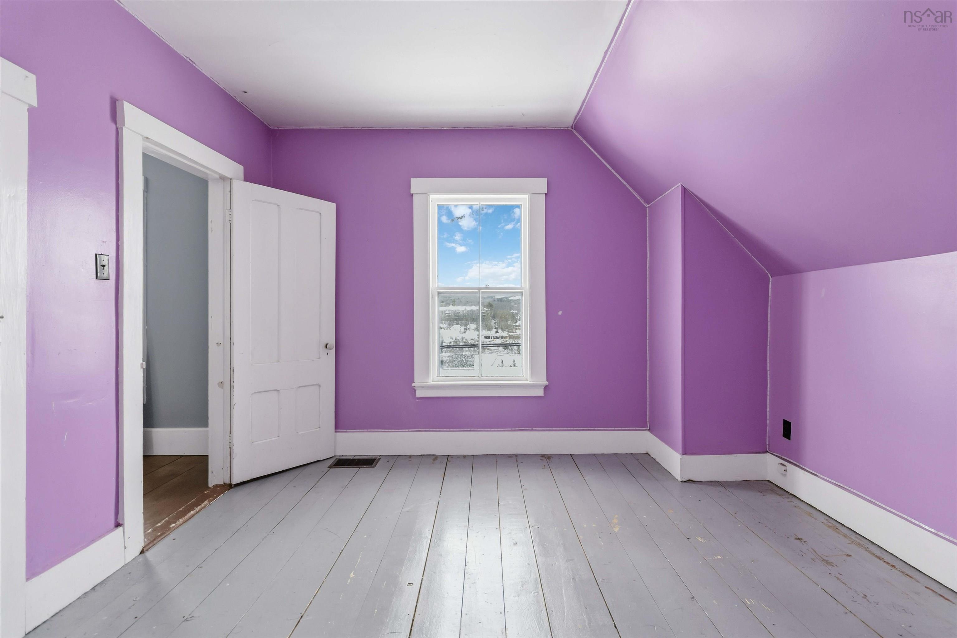 $259,900.00: 101 PLEASANT Street, Bridgewater