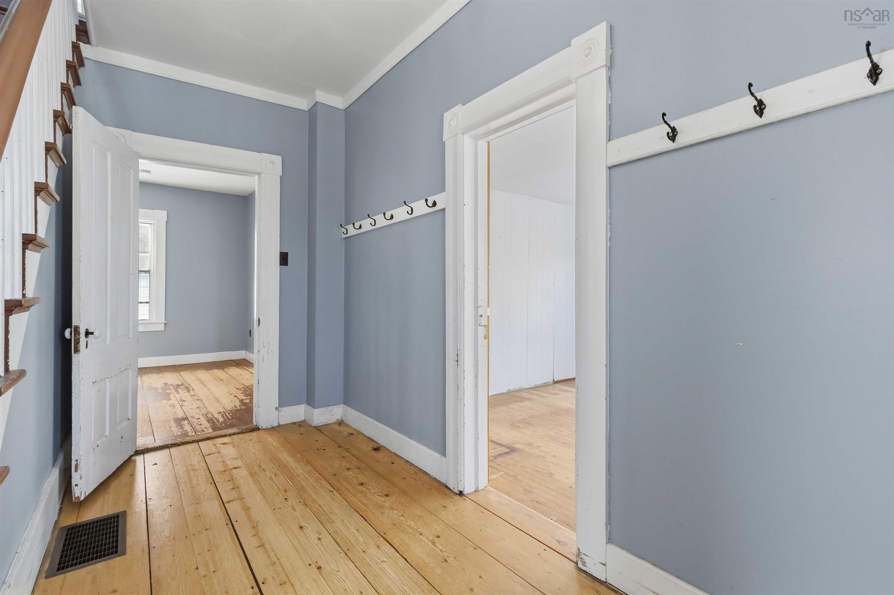 $259,900.00: 101 PLEASANT Street, Bridgewater