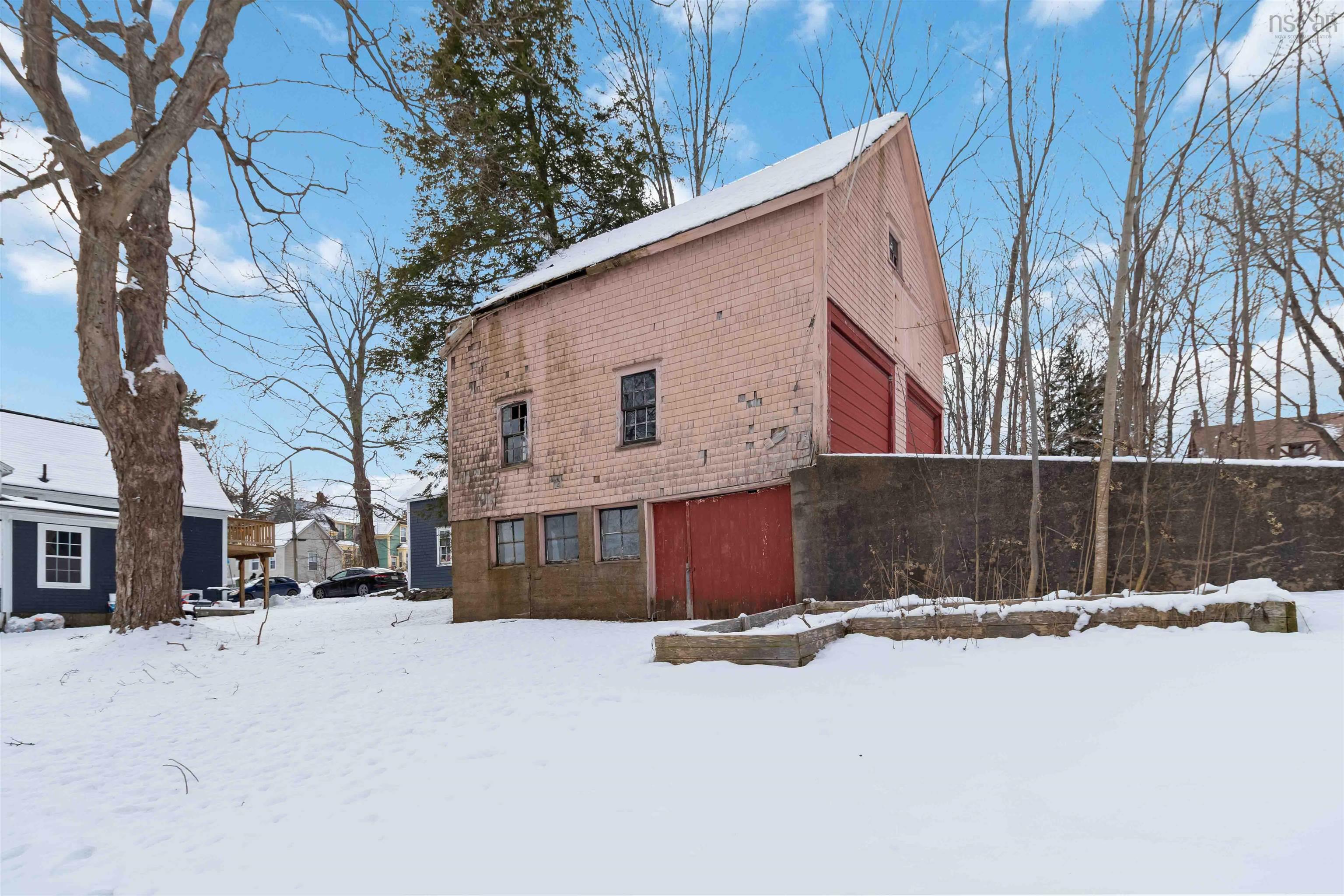 $259,900.00: 101 PLEASANT Street, Bridgewater