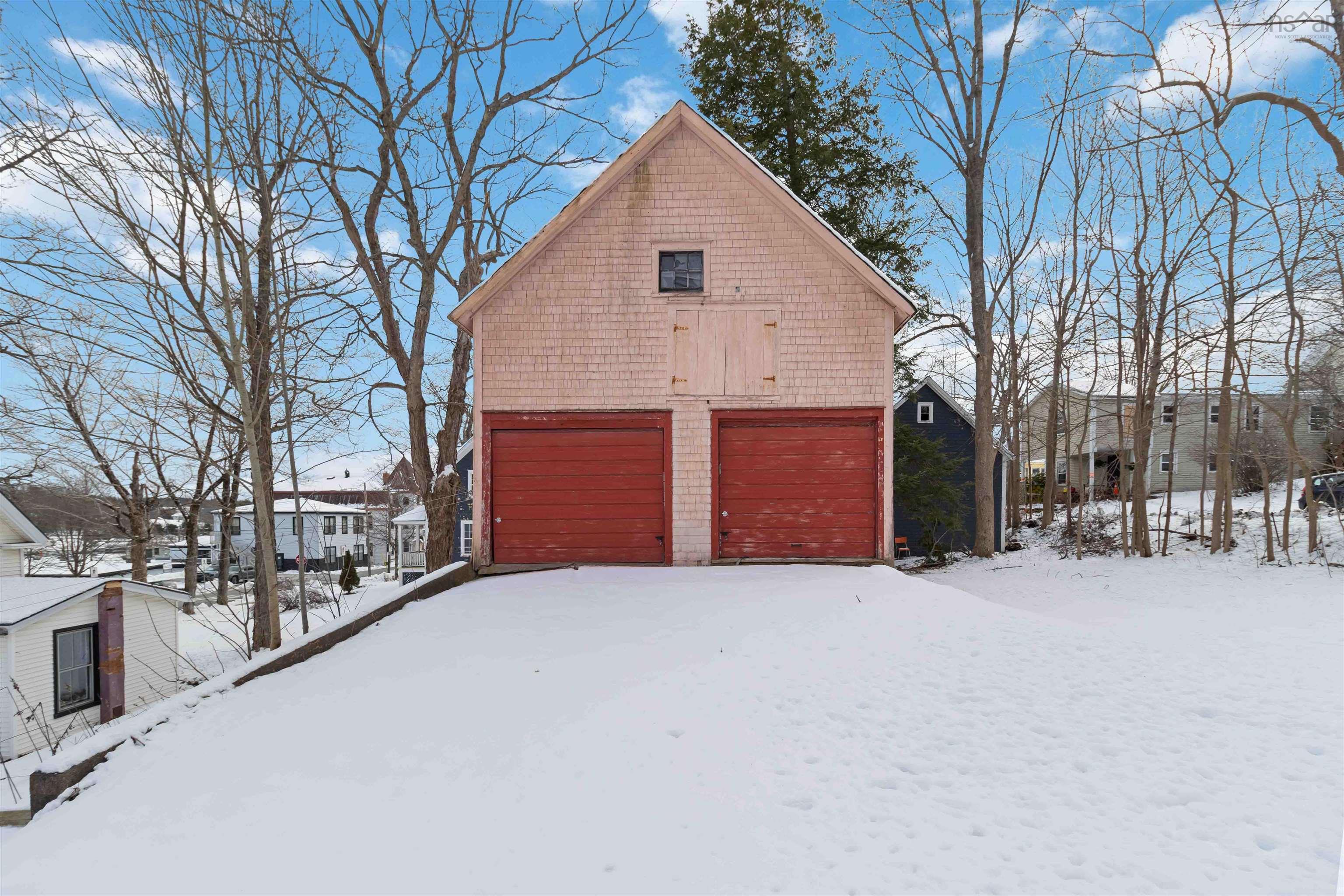 $259,900.00: 101 PLEASANT Street, Bridgewater