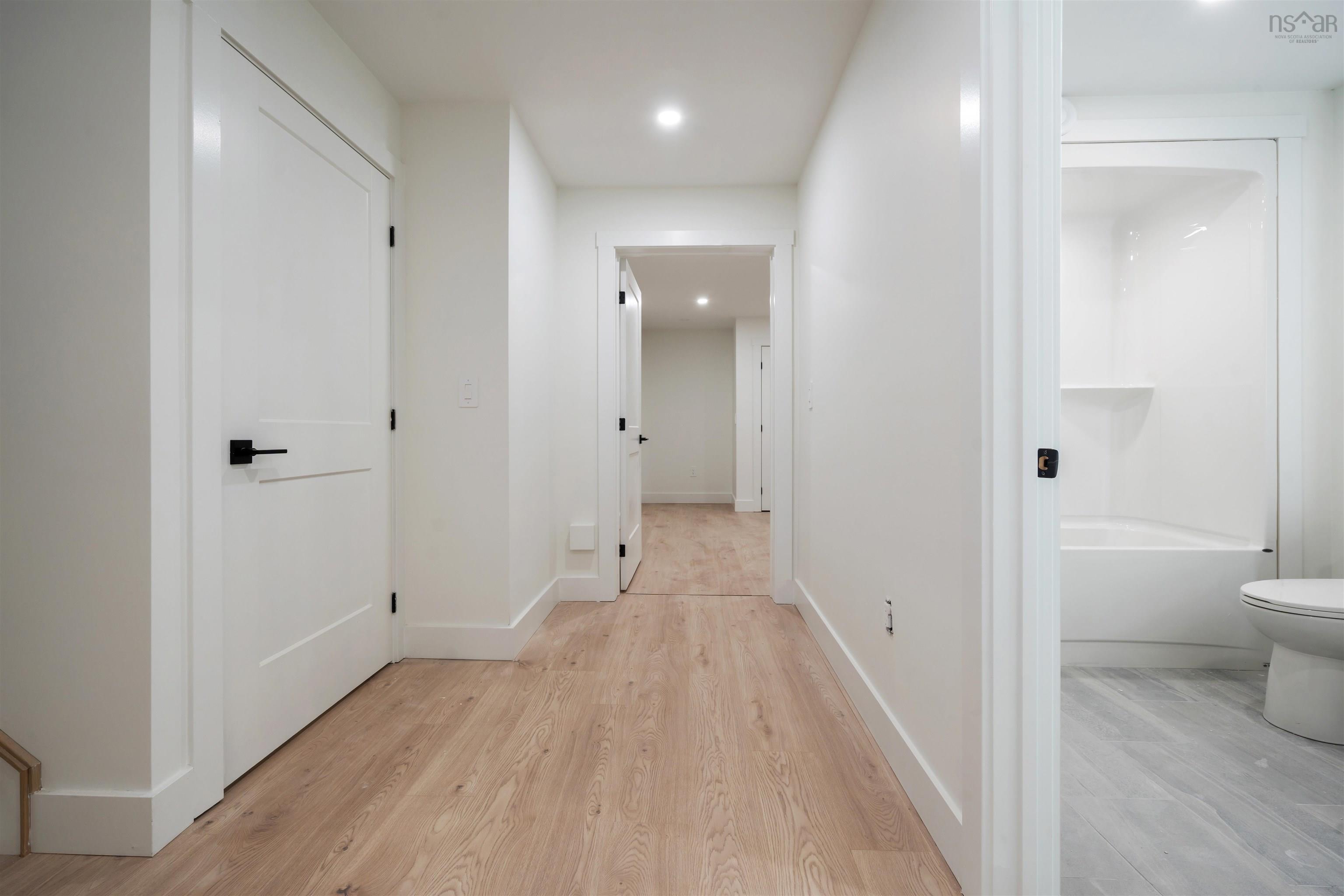 $749,900.00: 32 Brianna Drive, Lantz