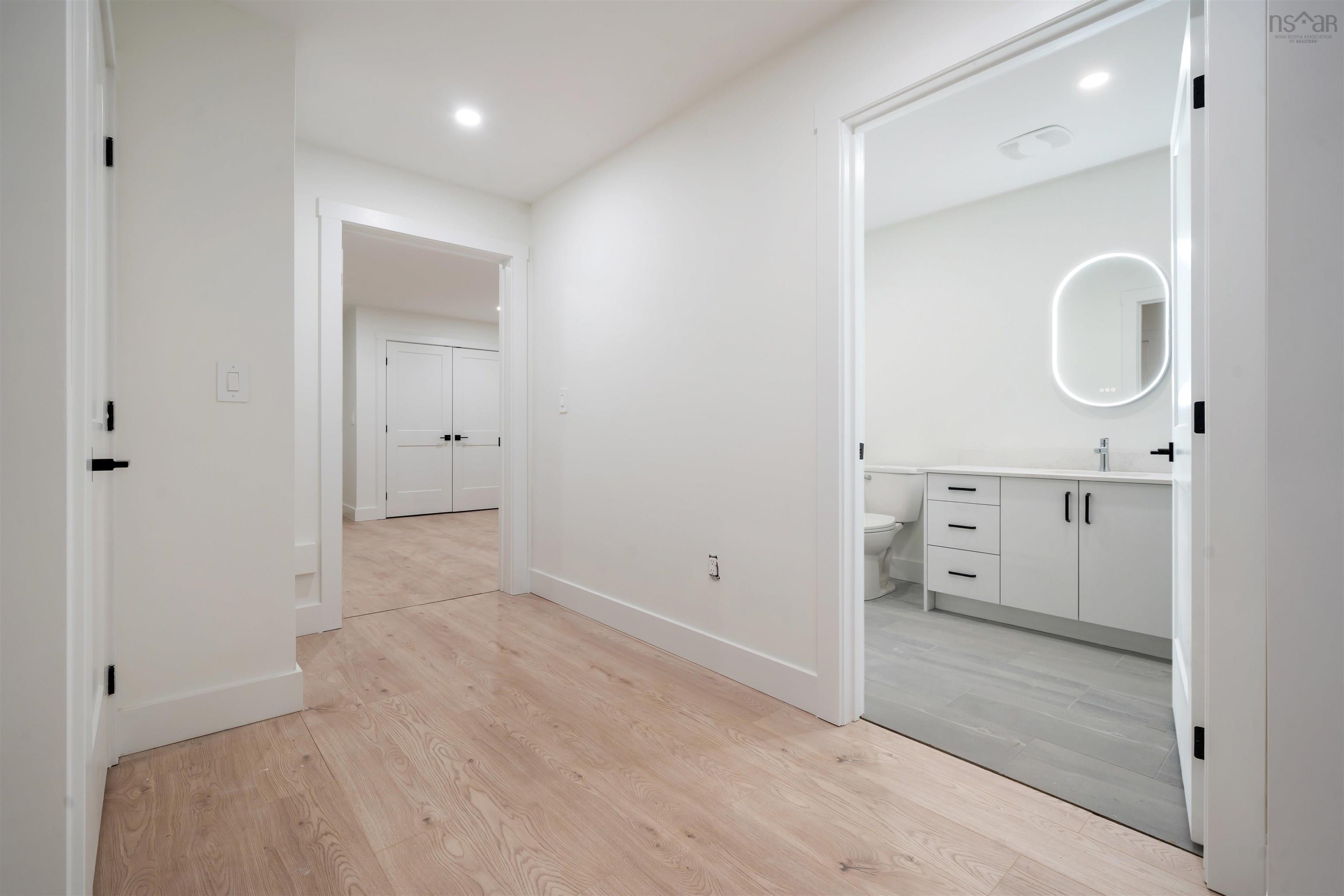 $749,900.00: 32 Brianna Drive, Lantz