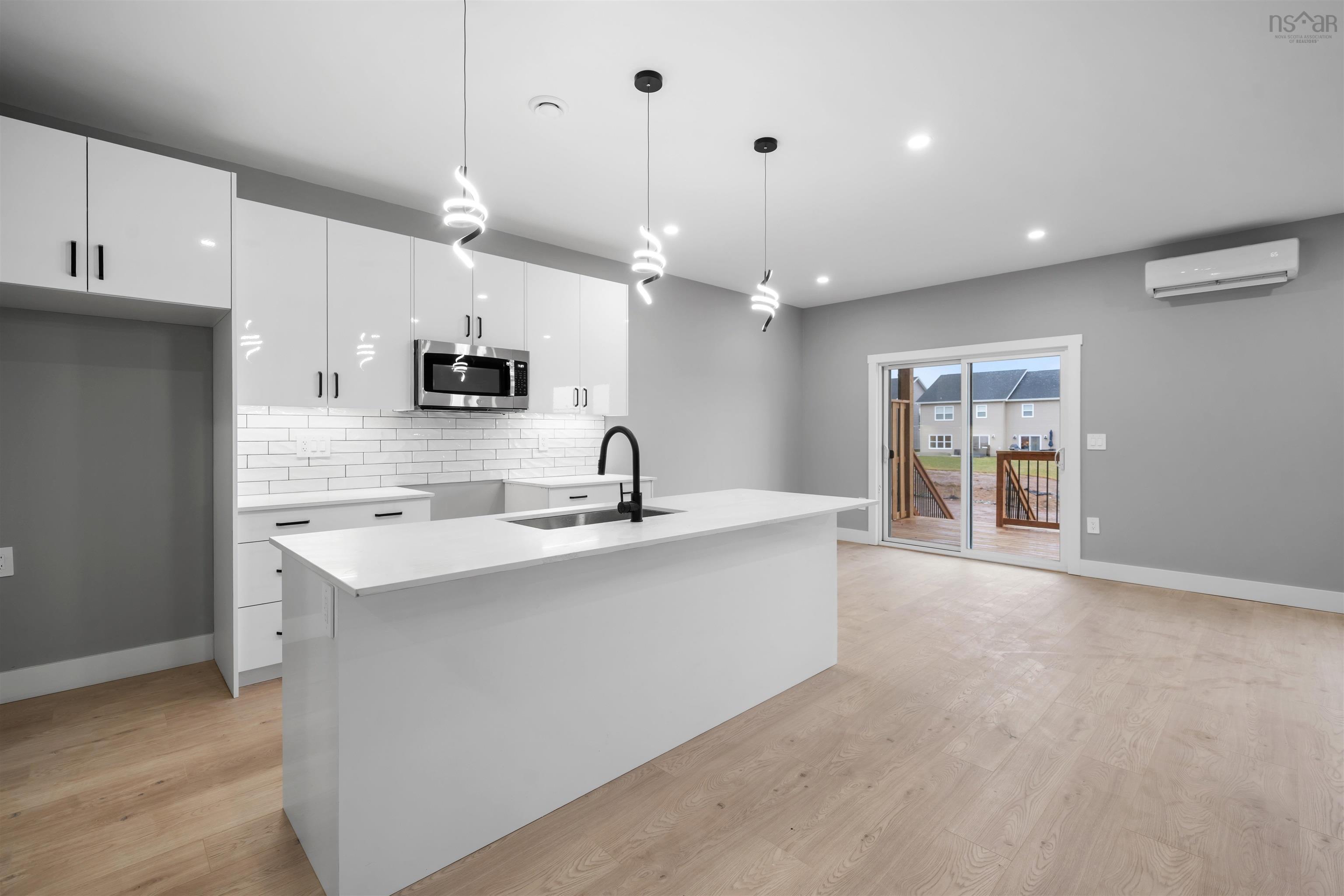 $749,900.00: 32 Brianna Drive, Lantz