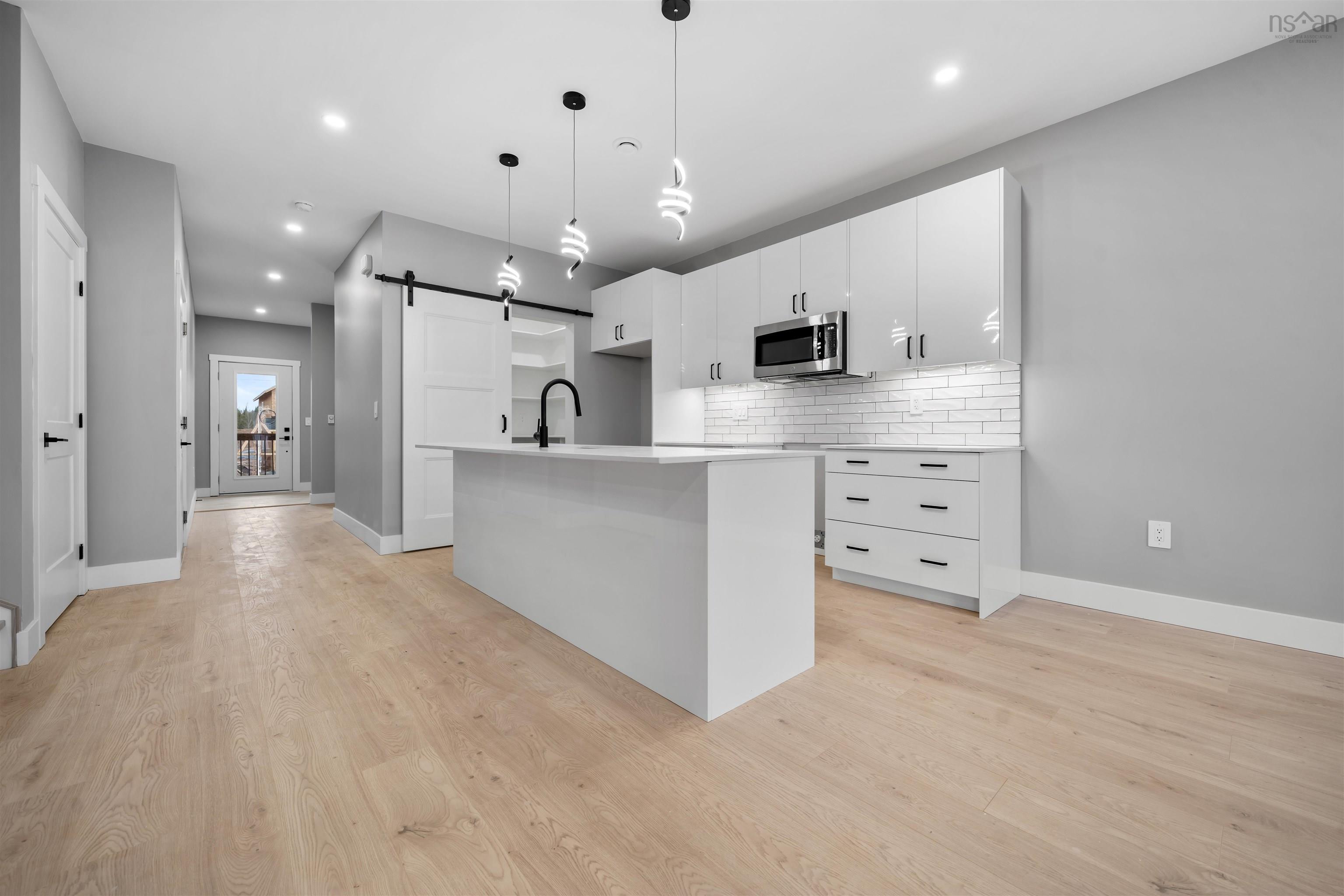 $749,900.00: 32 Brianna Drive, Lantz