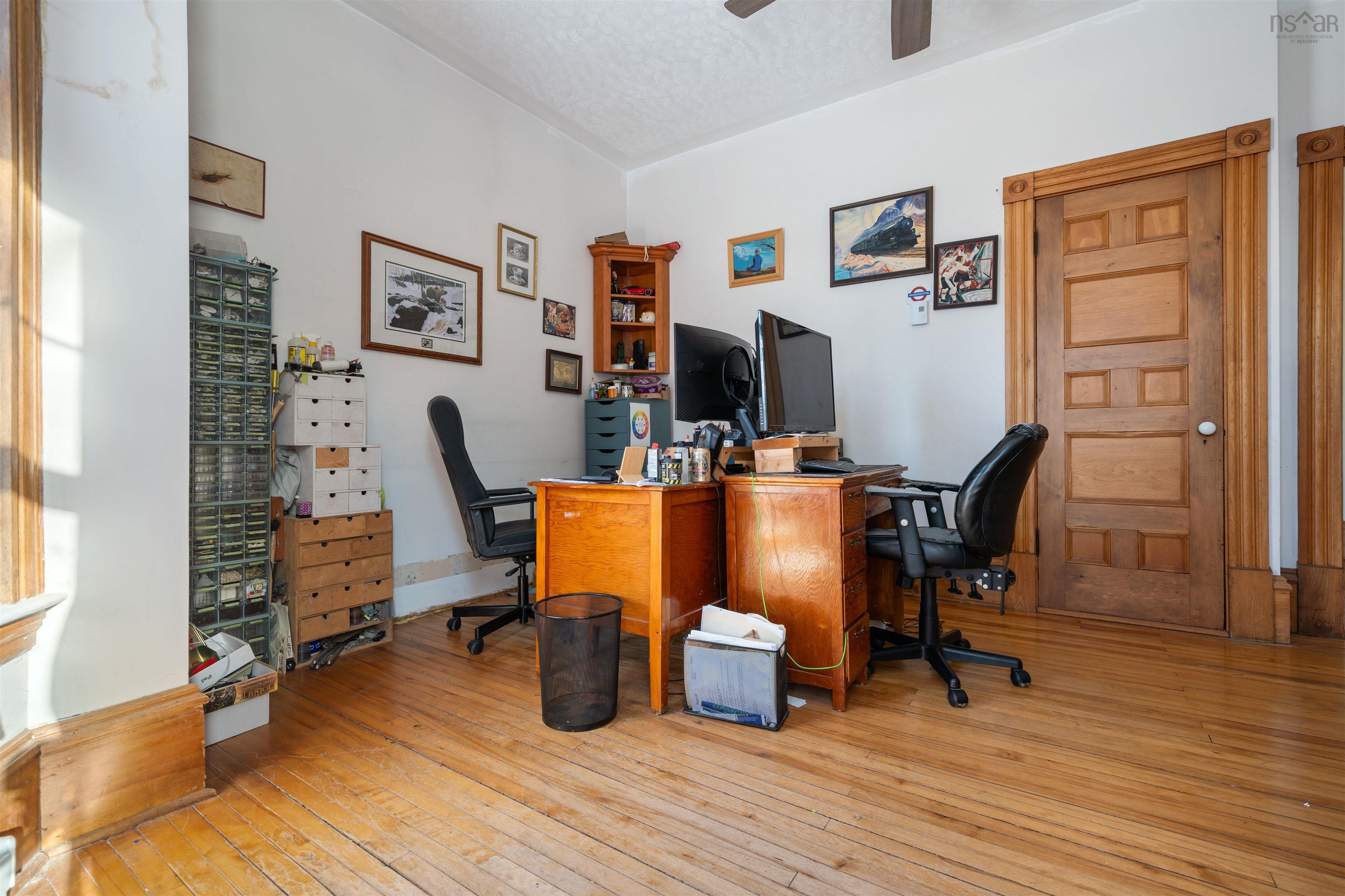 $284,900.00: 251 Victoria Street E, Amherst