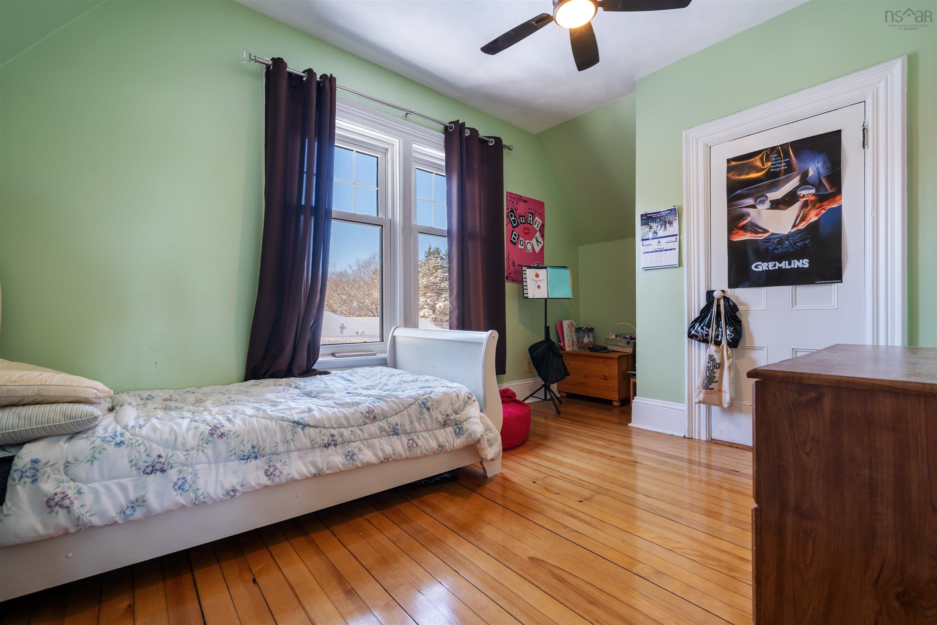 $284,900.00: 251 Victoria Street E, Amherst