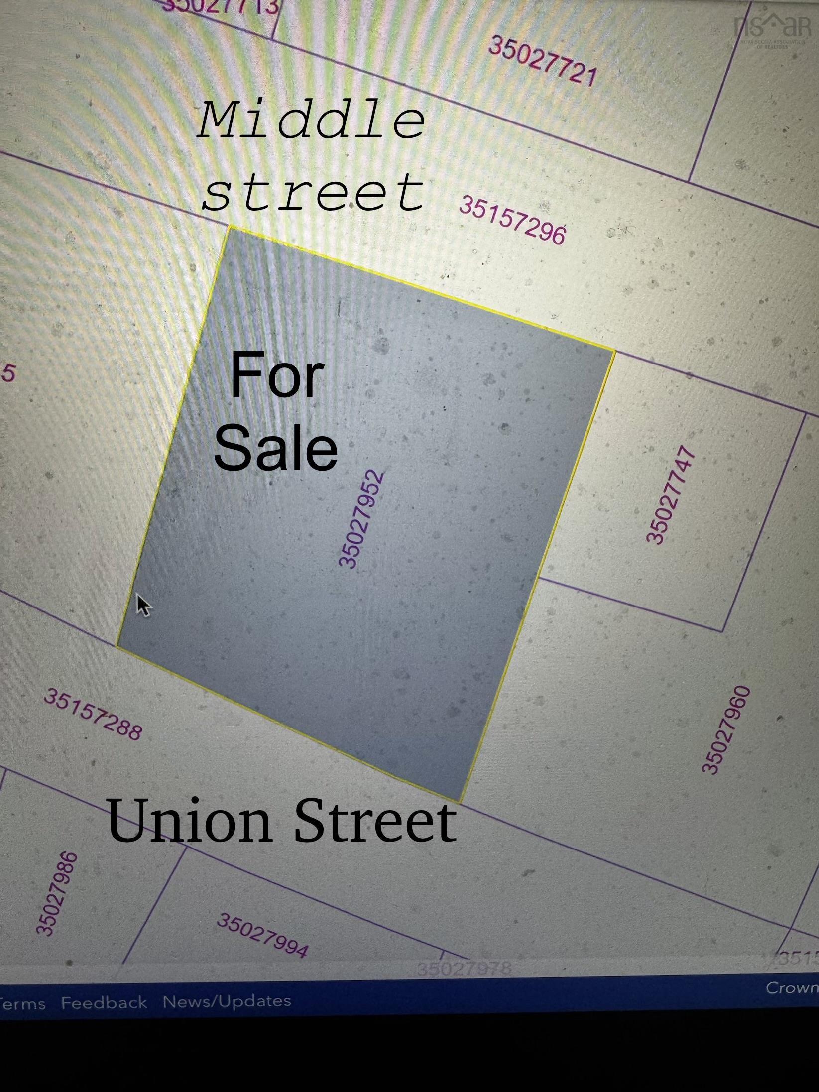 $35,000.00: 39 Middle Street, Canso