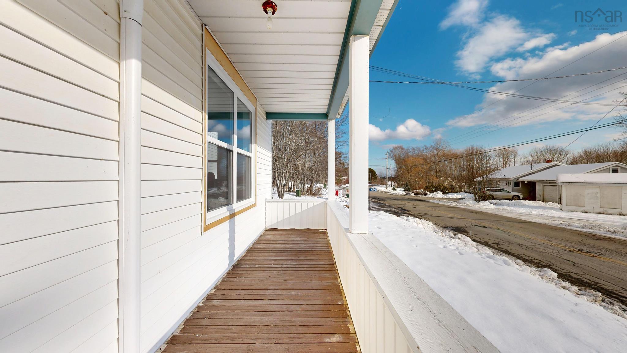 $489,000.00: 489 Back Centre Road, Back Centre