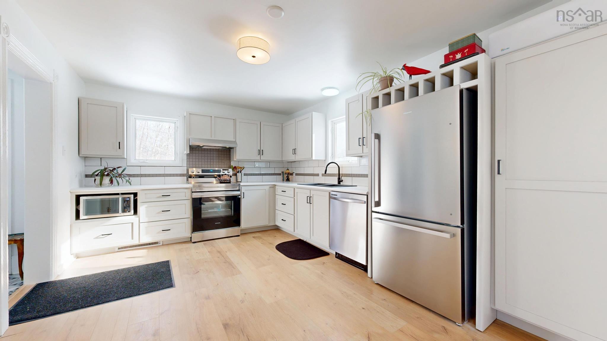 $489,000.00: 489 Back Centre Road, Back Centre