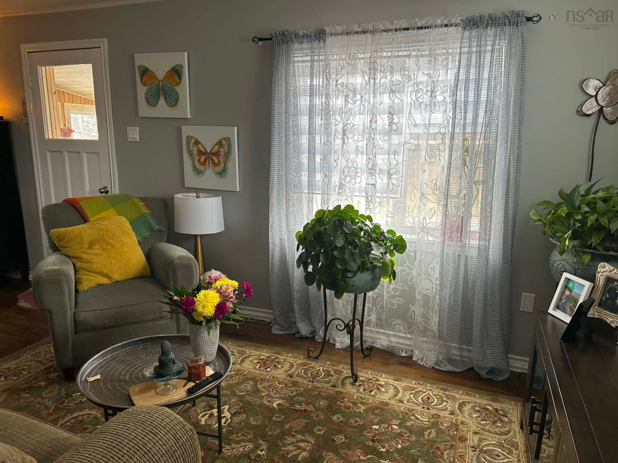 $199,900.00: 1211 Shore Road, Waterside