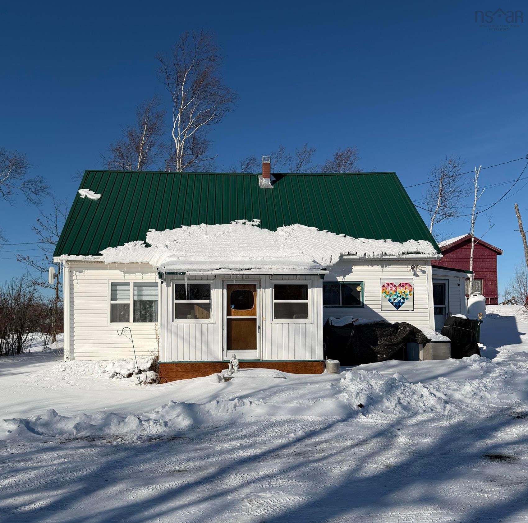 $199,900.00: 1211 Shore Road, Waterside