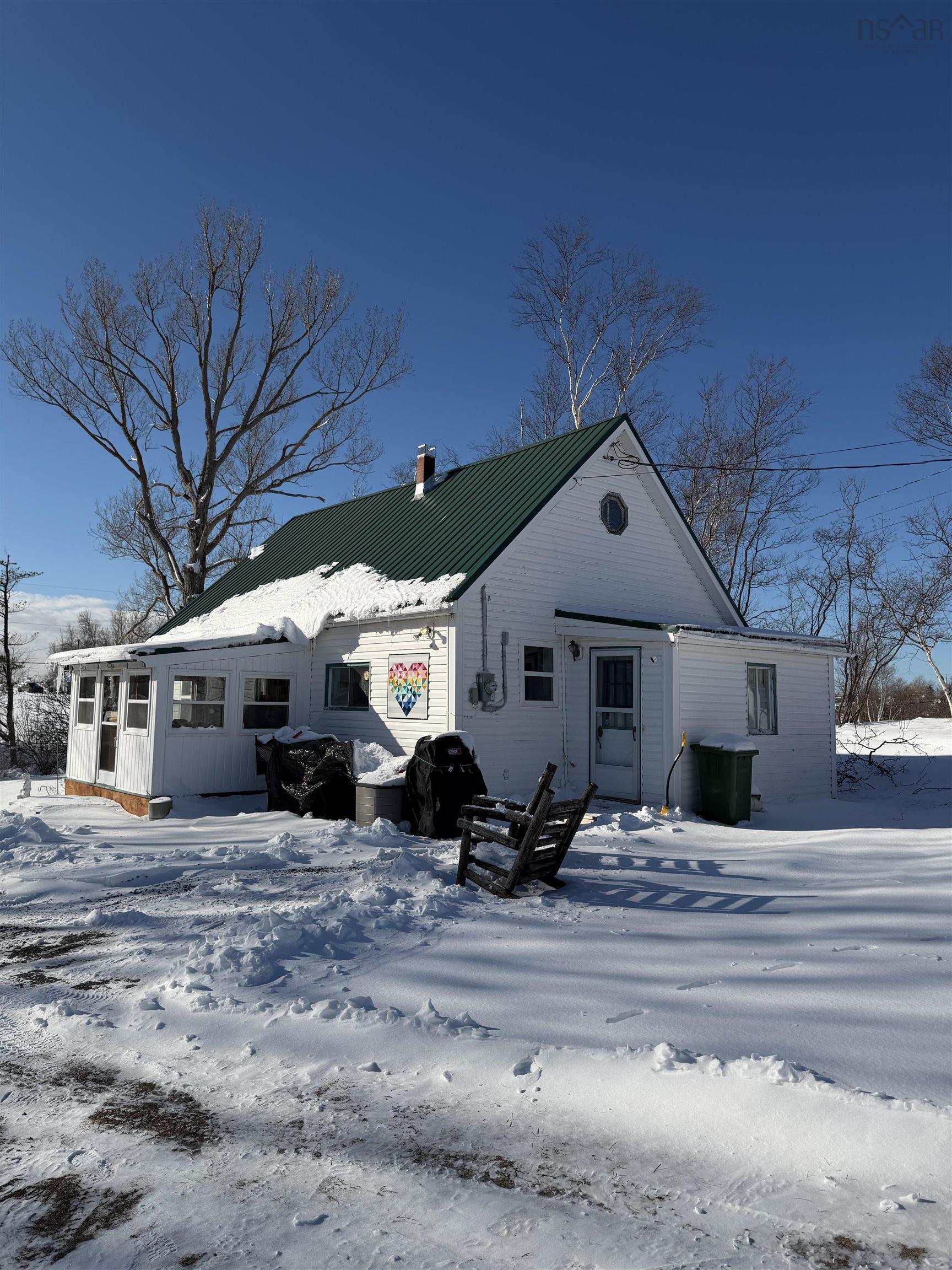 $199,900.00: 1211 Shore Road, Waterside