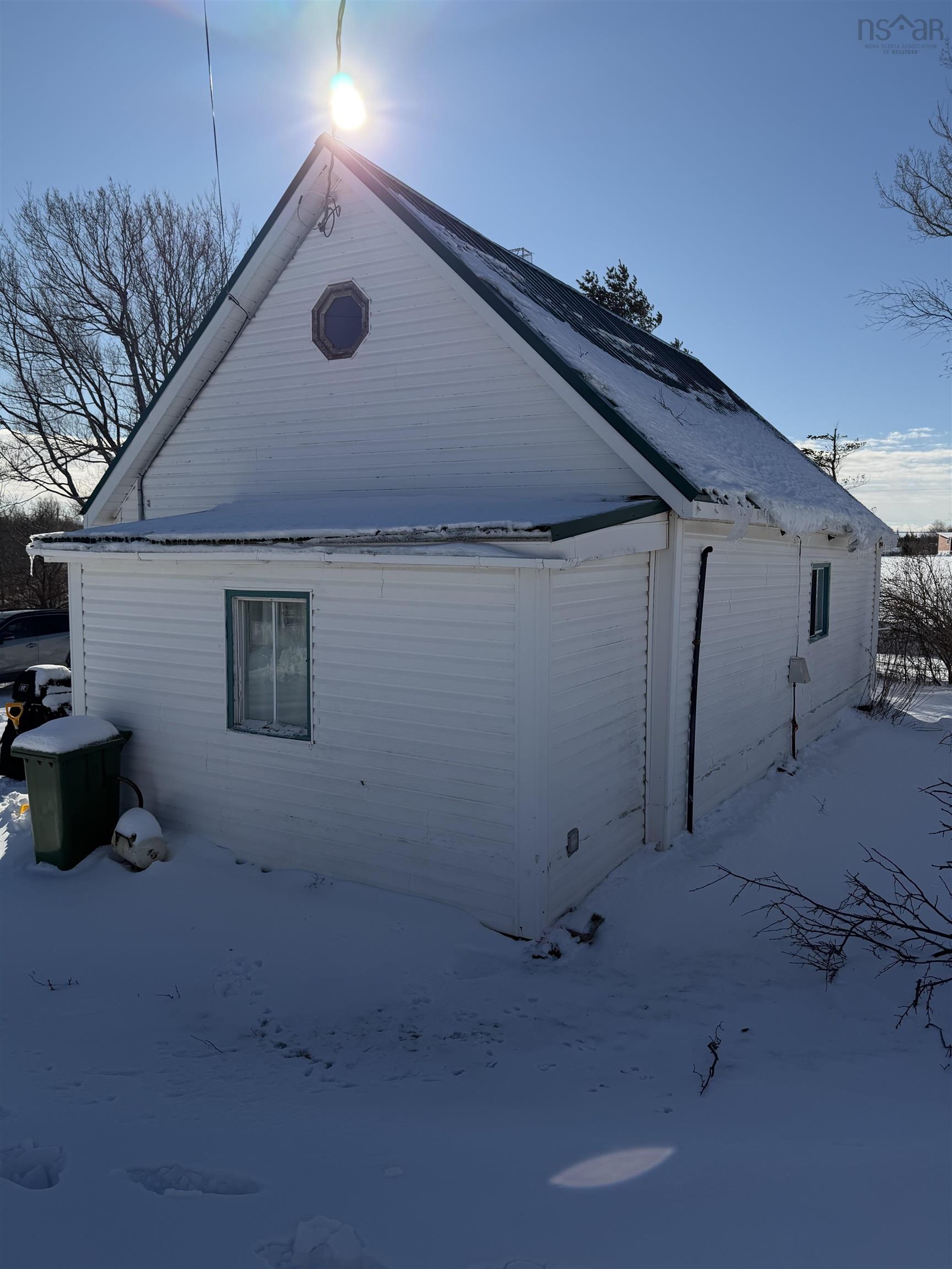 $199,900.00: 1211 Shore Road, Waterside