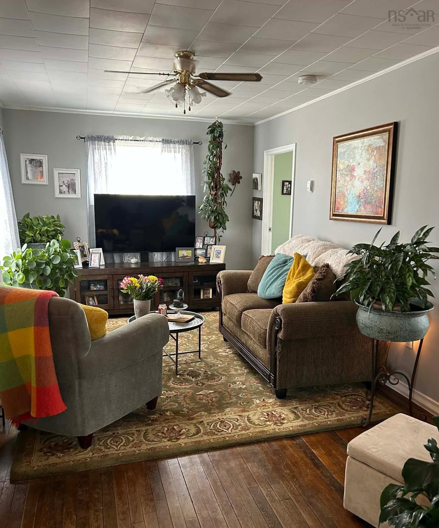 $199,900.00: 1211 Shore Road, Waterside