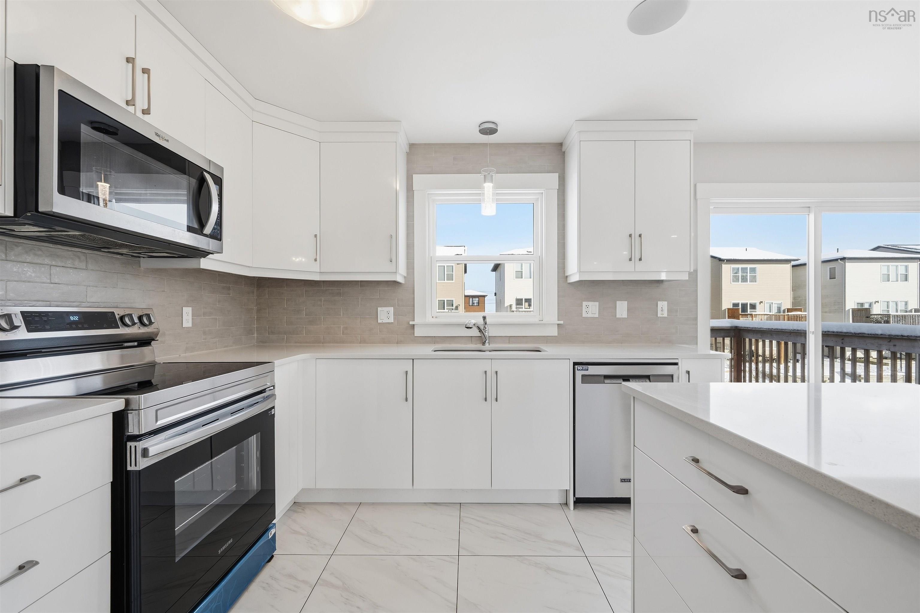 $649,900.00: 31 Travertine Court, Halifax