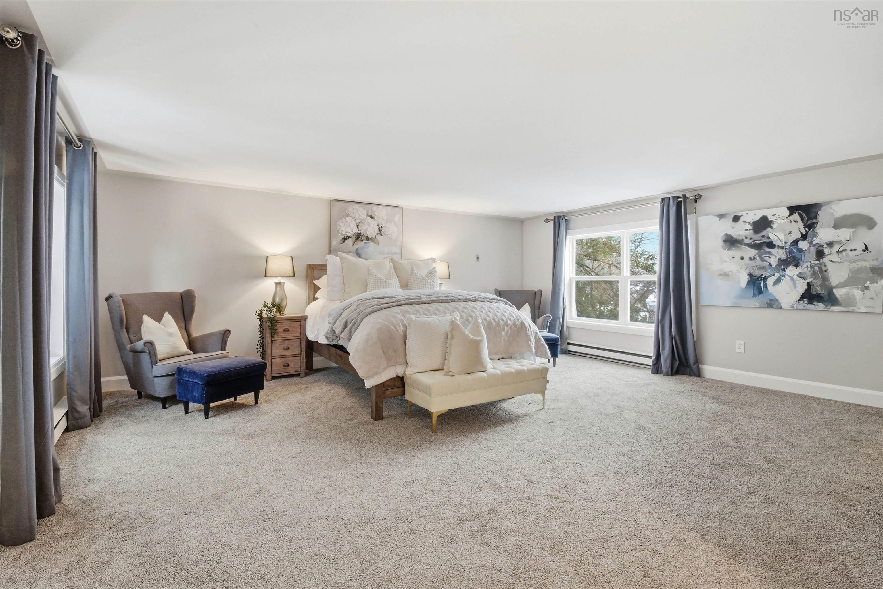 $799,900.00: 880 Shore Drive, Bedford