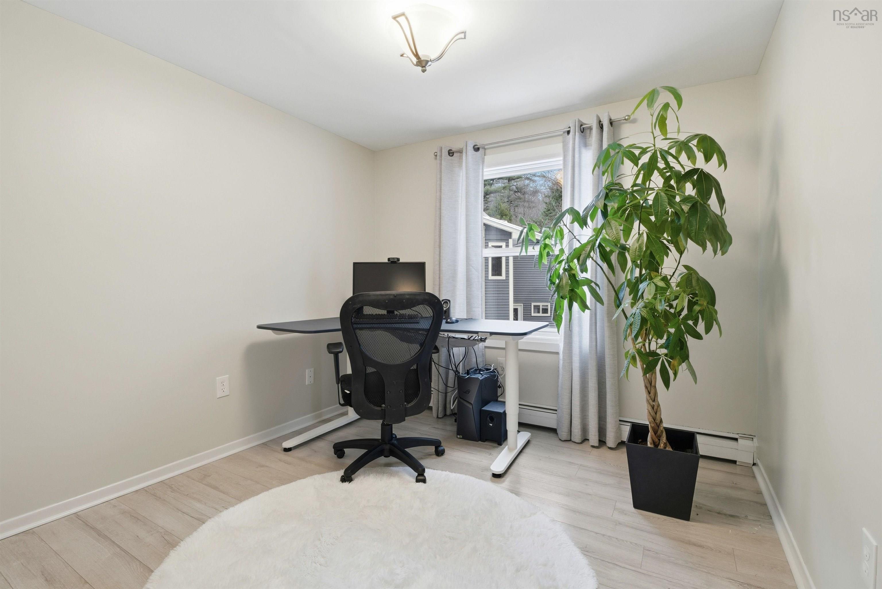 $799,900.00: 880 Shore Drive, Bedford