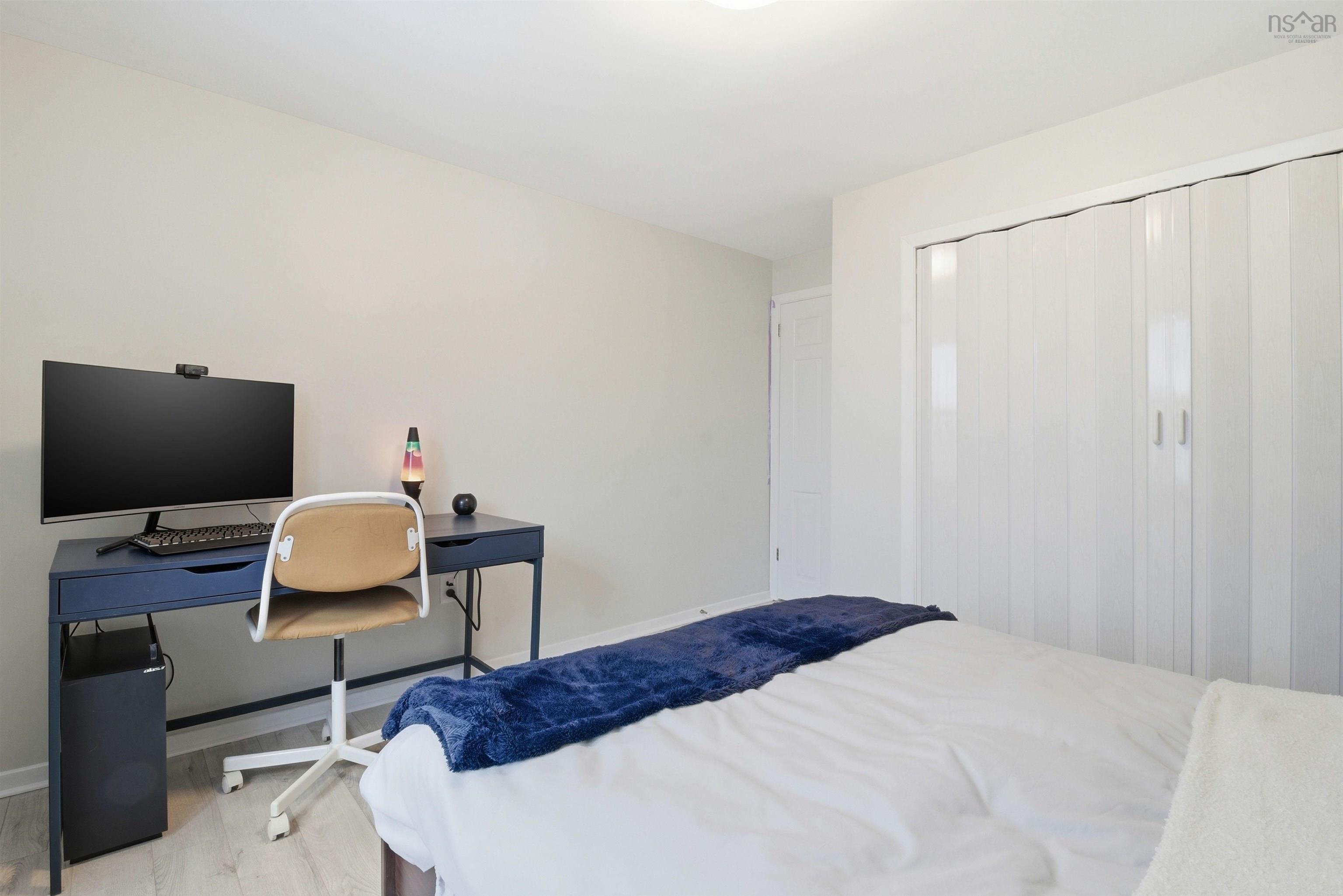 $799,900.00: 880 Shore Drive, Bedford