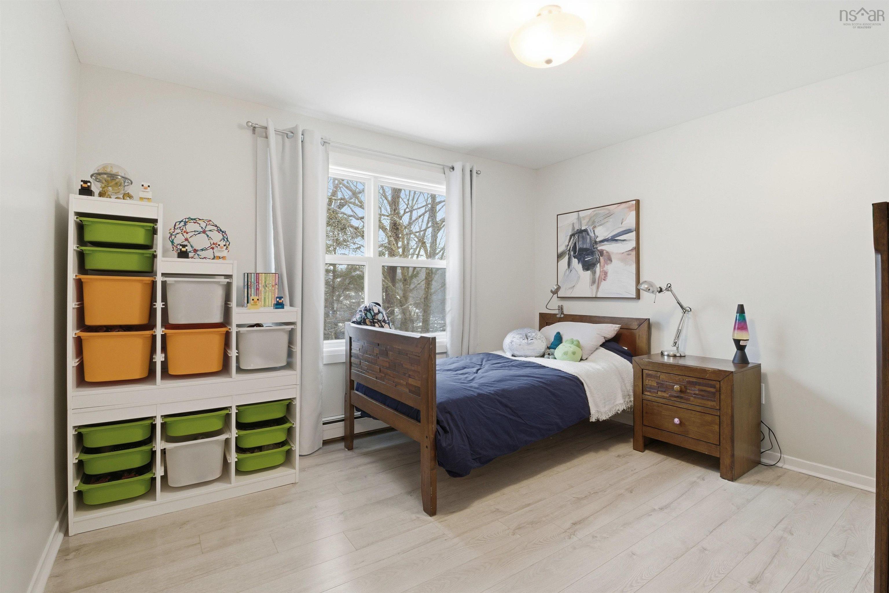 $799,900.00: 880 Shore Drive, Bedford