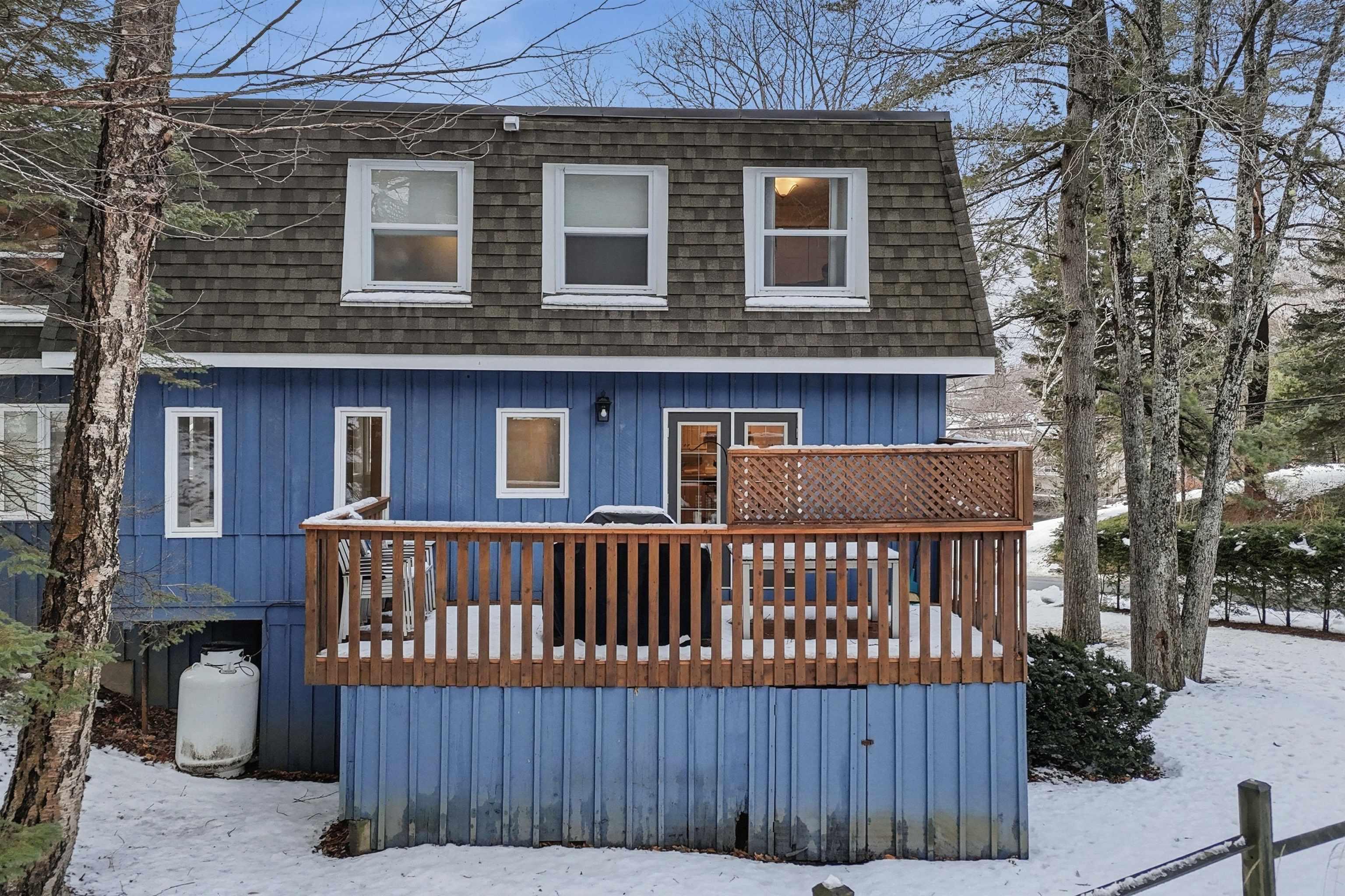 $799,900.00: 880 Shore Drive, Bedford