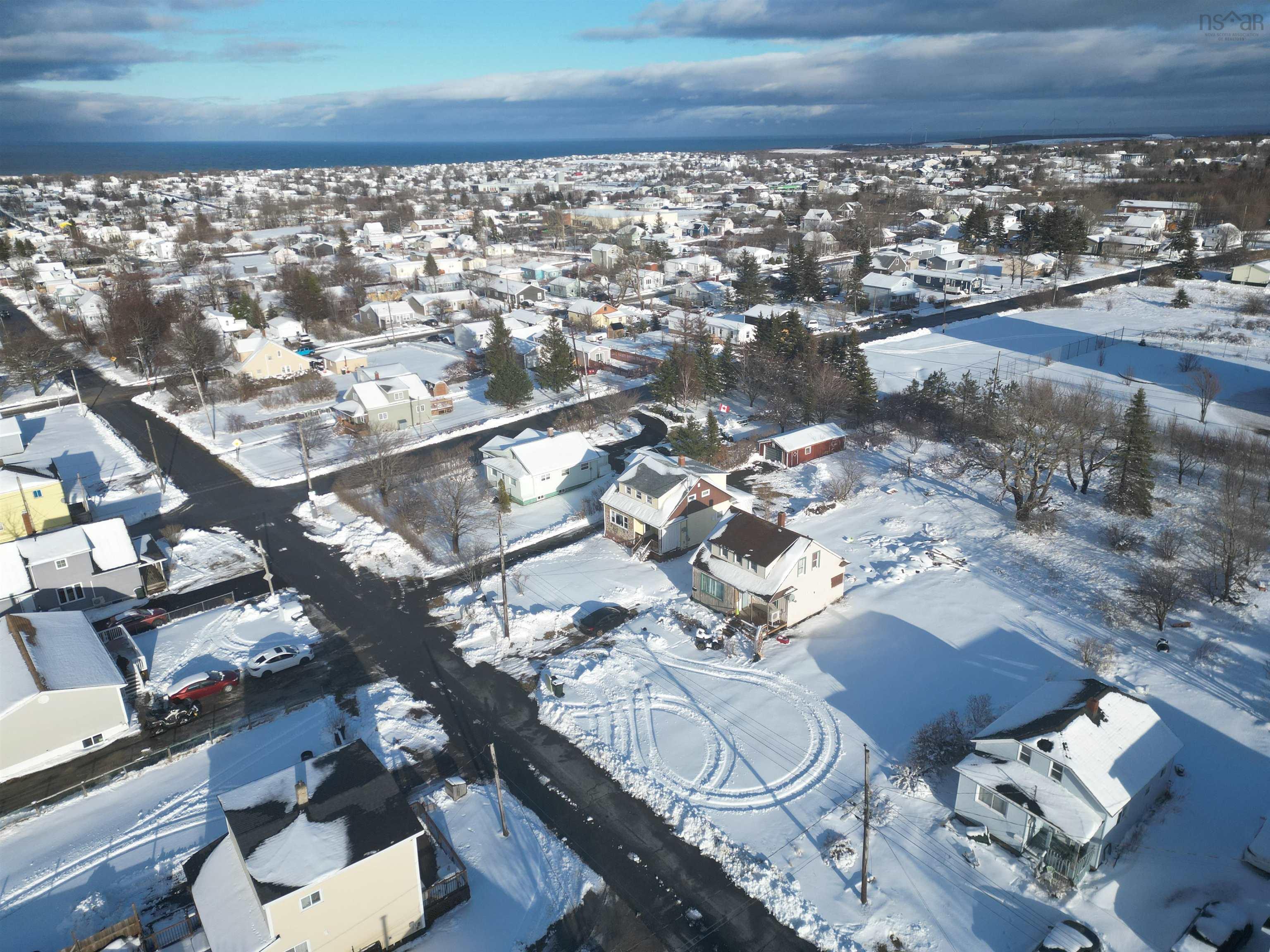 $15,000.00: 26 Catherine Street, New Waterford