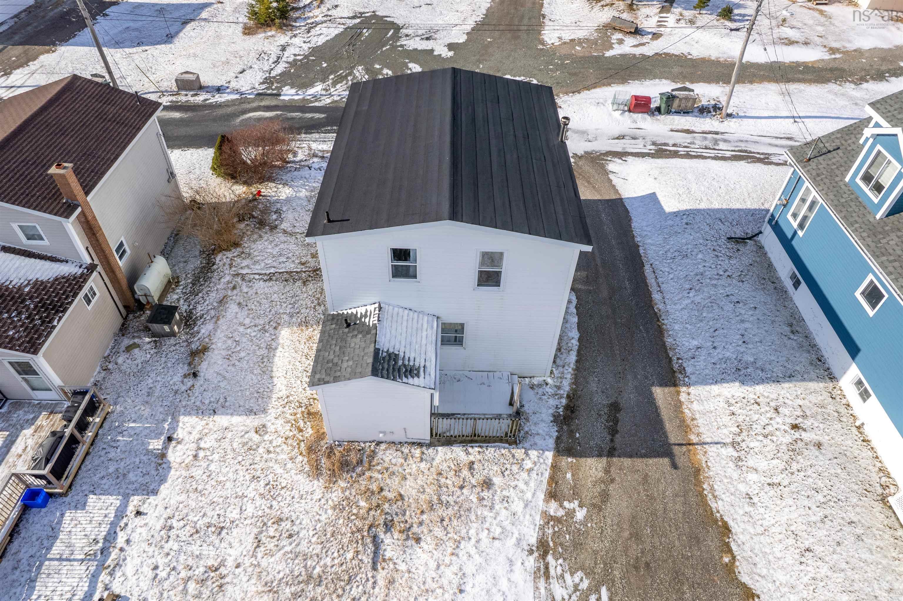 $140,000.00: 52 Pepperell Street, Louisbourg