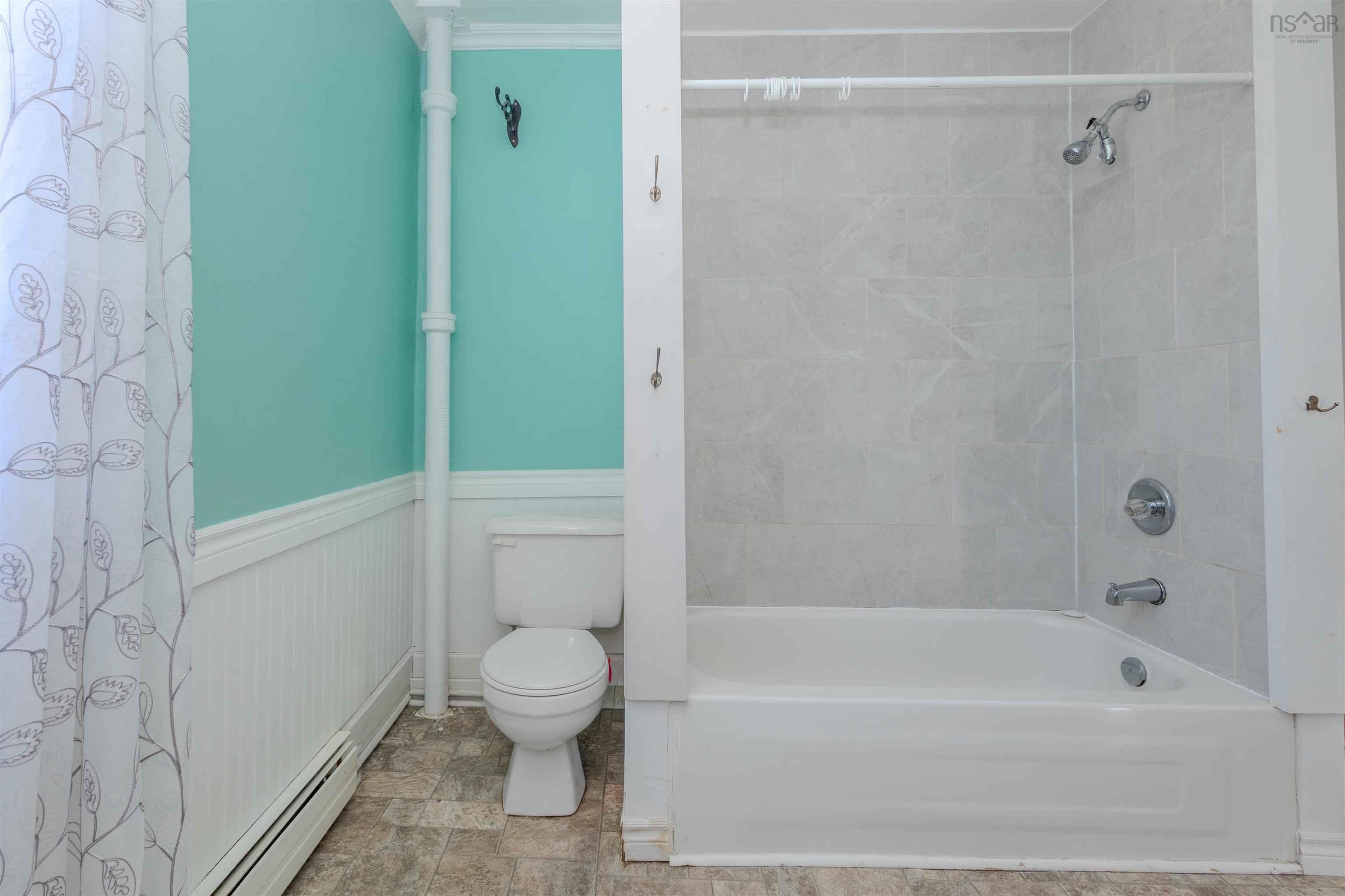 $140,000.00: 52 Pepperell Street, Louisbourg