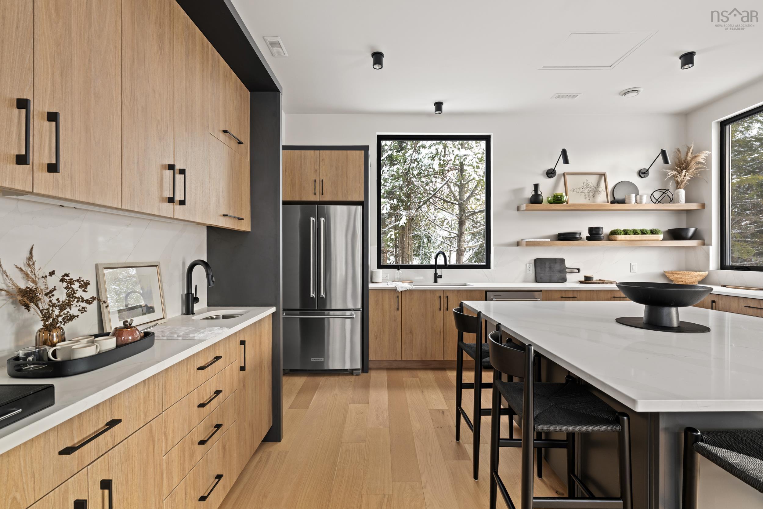 $995,000.00: 369 Meek Arm Trail, Mount Uniacke